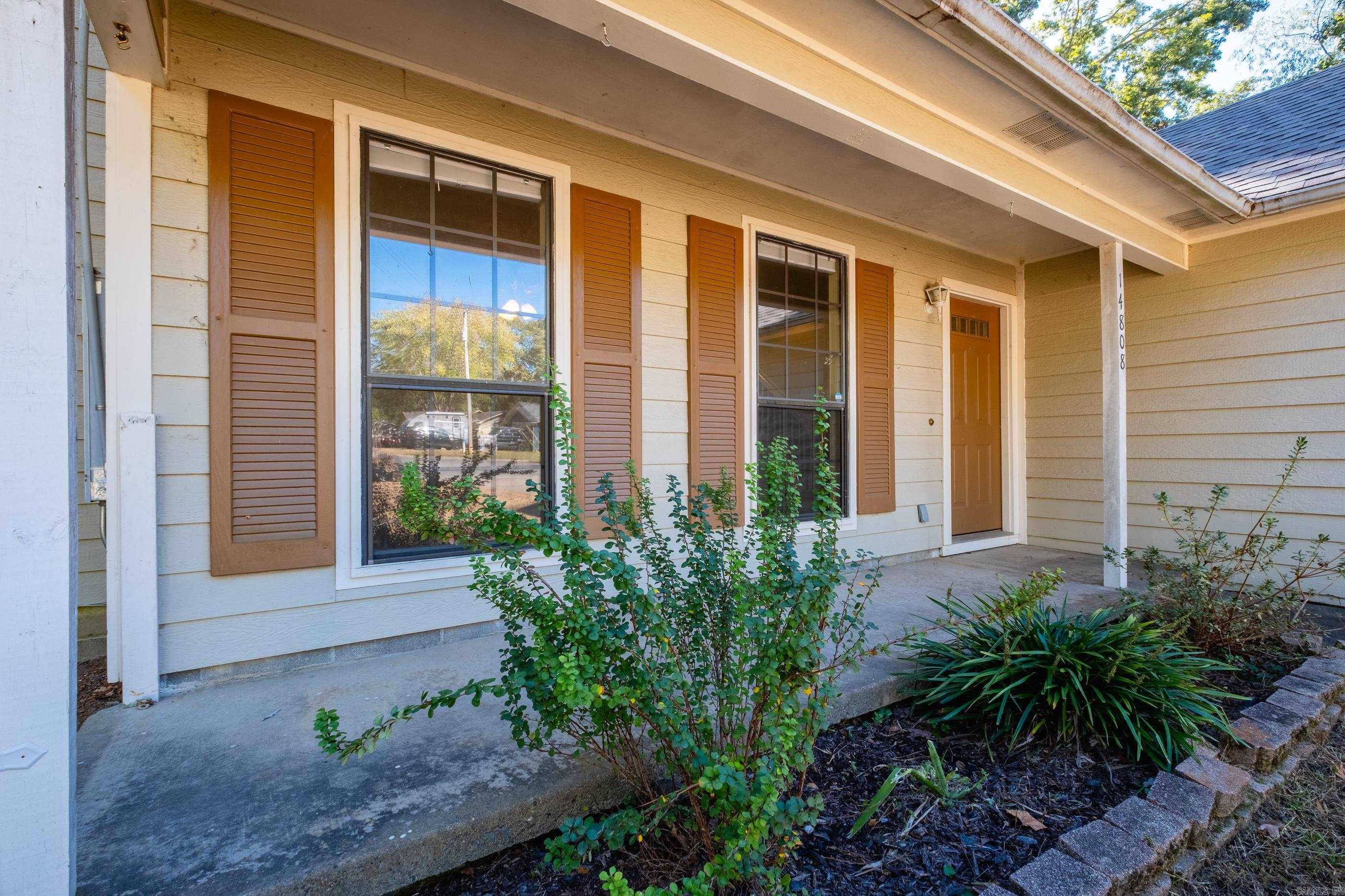 PLEASANT OAKS - Residential