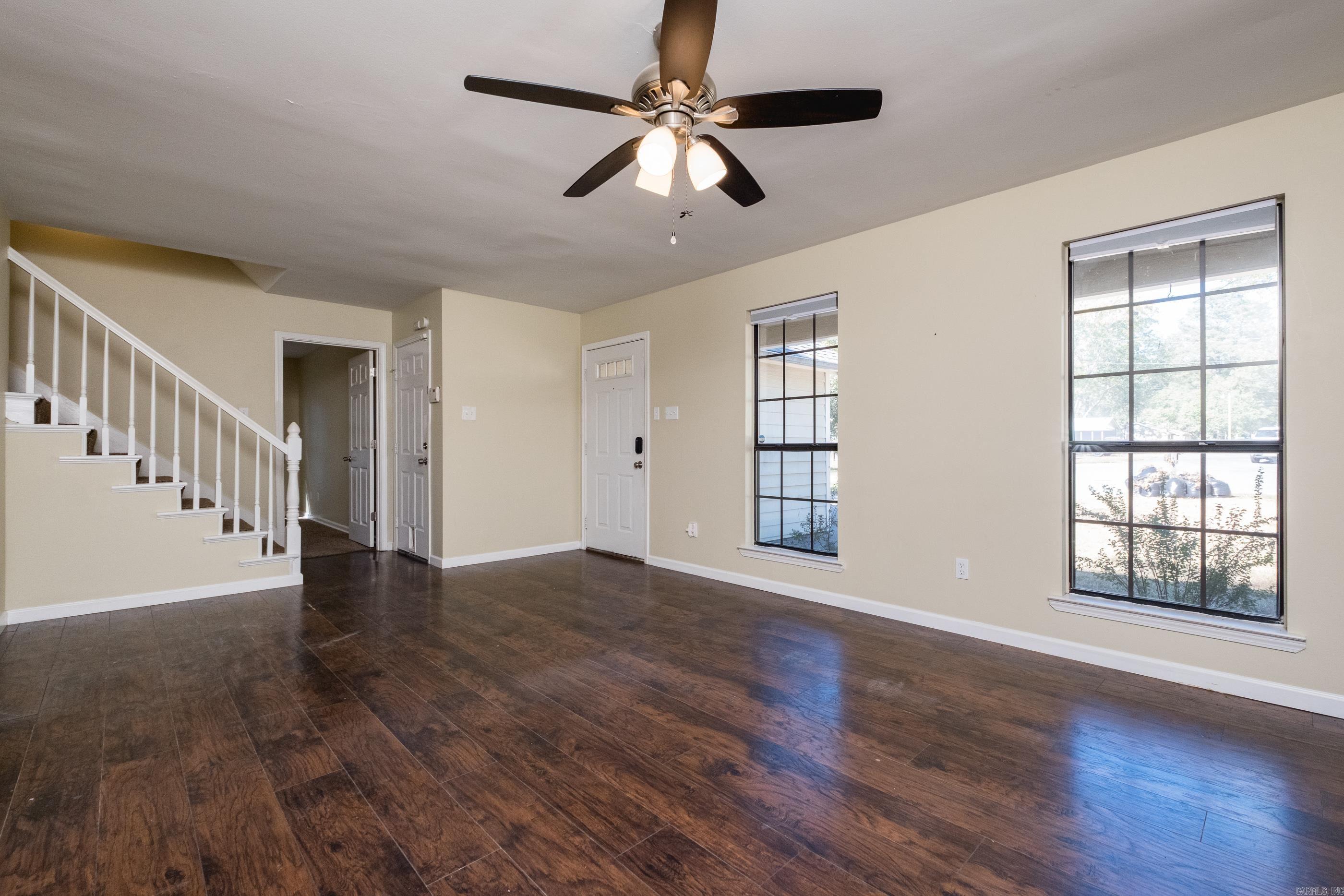 PLEASANT OAKS - Residential