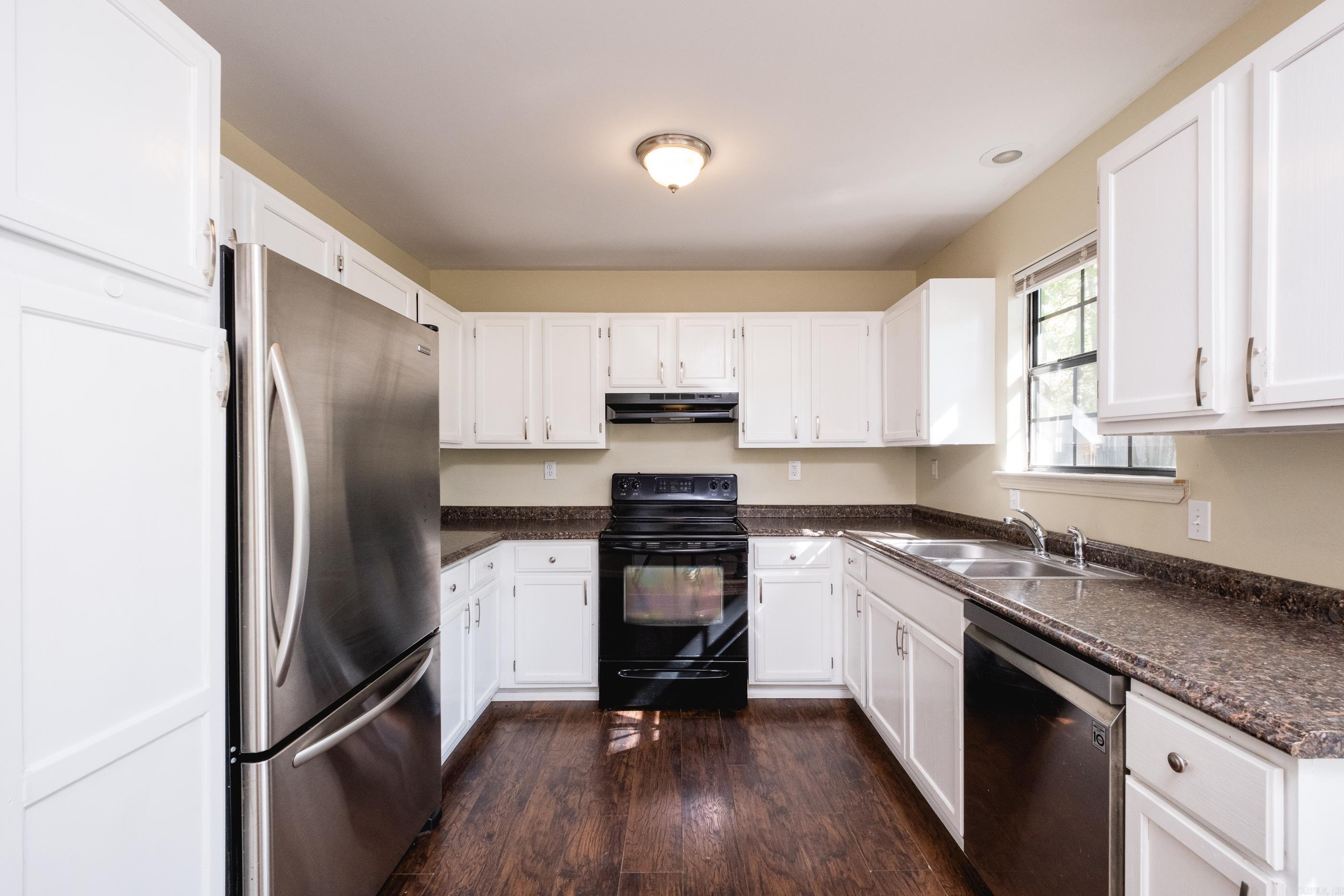 PLEASANT OAKS - Residential