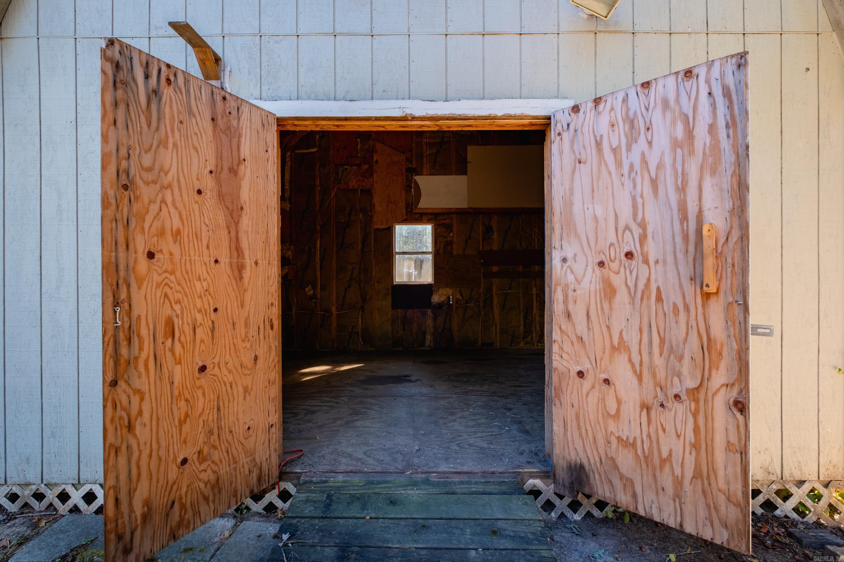 PLEASANT OAKS - Residential