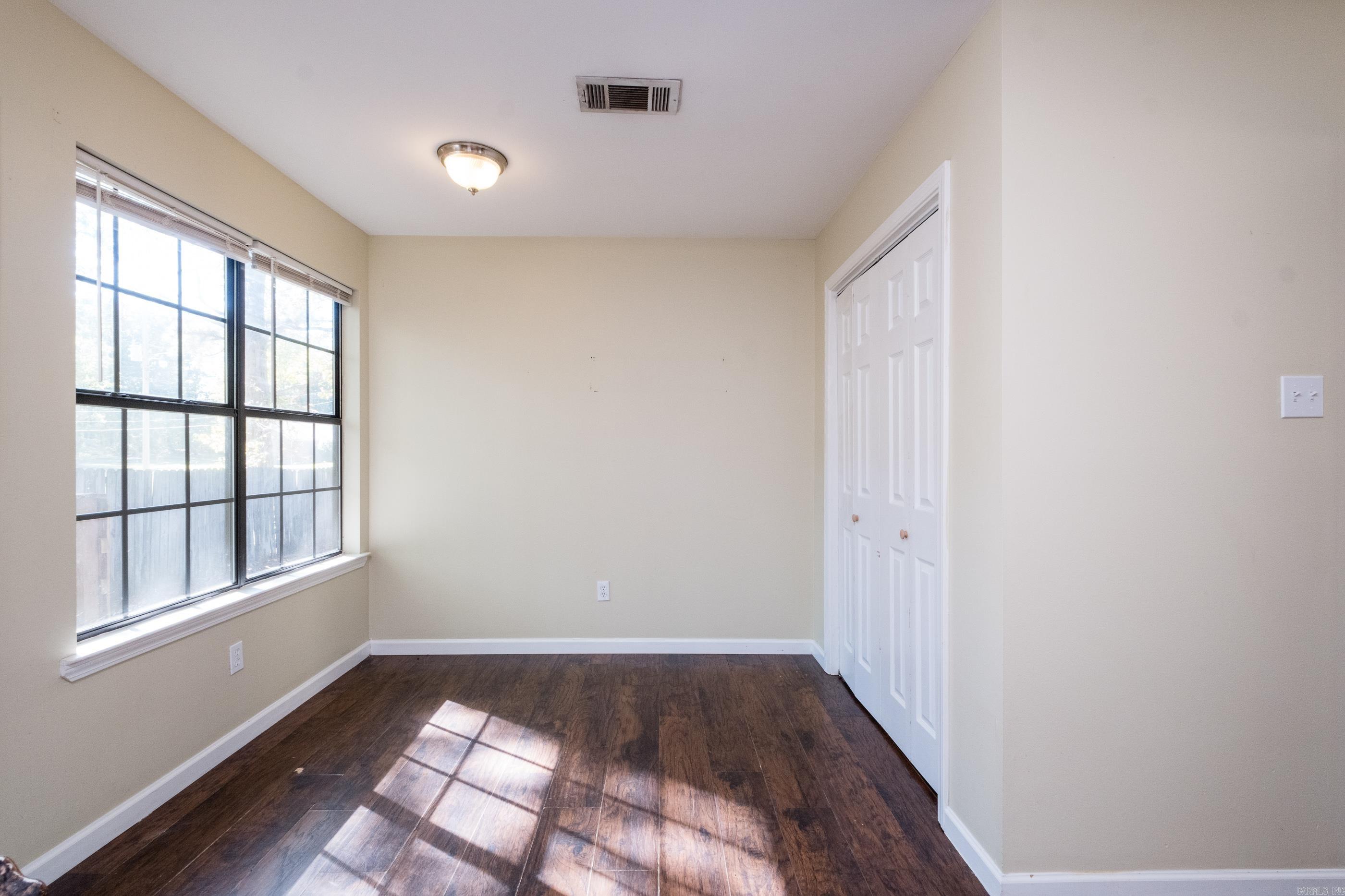 PLEASANT OAKS - Residential