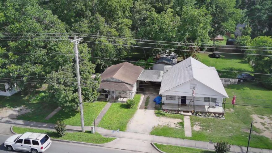 Great investment opportunity on one of Benton's fast growing commercial corridors. With a average daily traffic count of +8,800, your business will flourish with great visibility and plenty of clients. Zoned Town Center 2, this property has many commercial and residential uses. Commercial uses include General Retail, Office, Clinic, Restaurant Without Drive-Thru, Personal Services, Theater, Lodge/Club, Bed&Breakfast, Hotel/Motel, Daycare, Nursing Home, Church, and School. Residential uses include Attached Single Family Dwellings, and Multi-Family Buildings. See attached Benton Zoning Ordinance for more info.