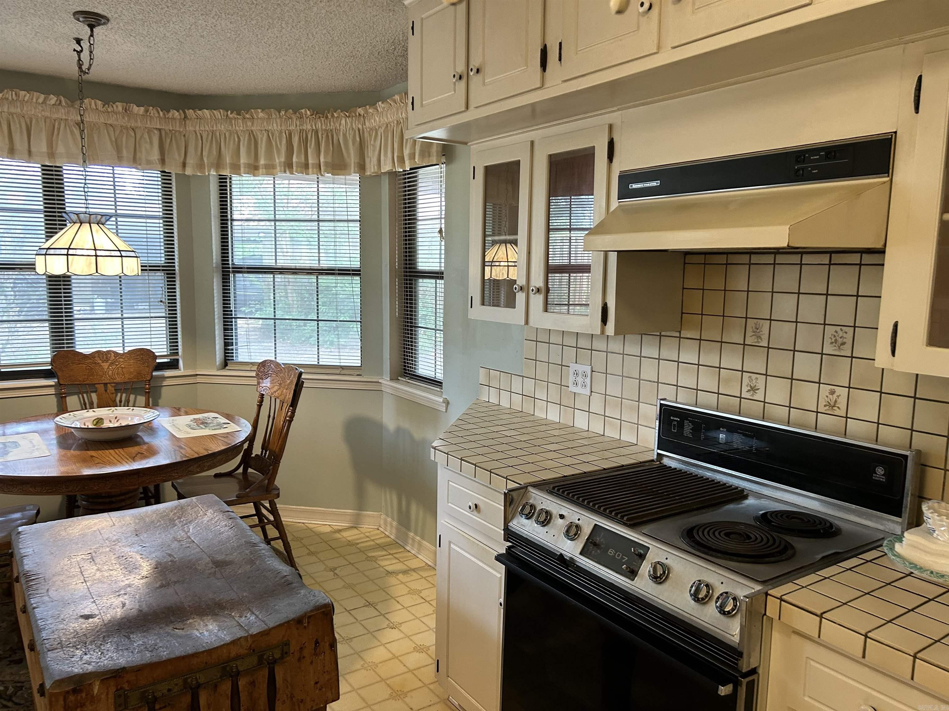 STONEWALL - Residential