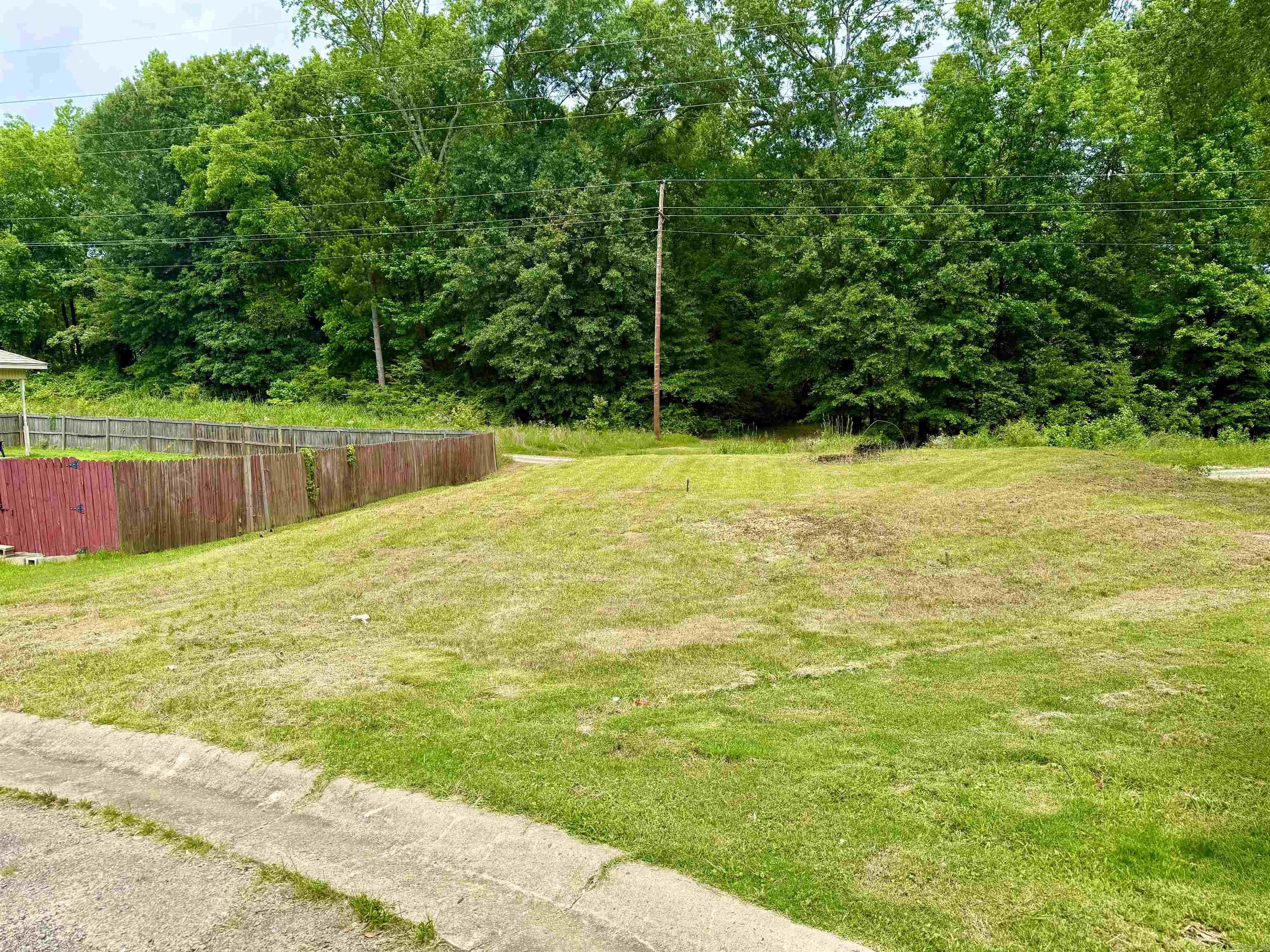 Brady Meadows - Land