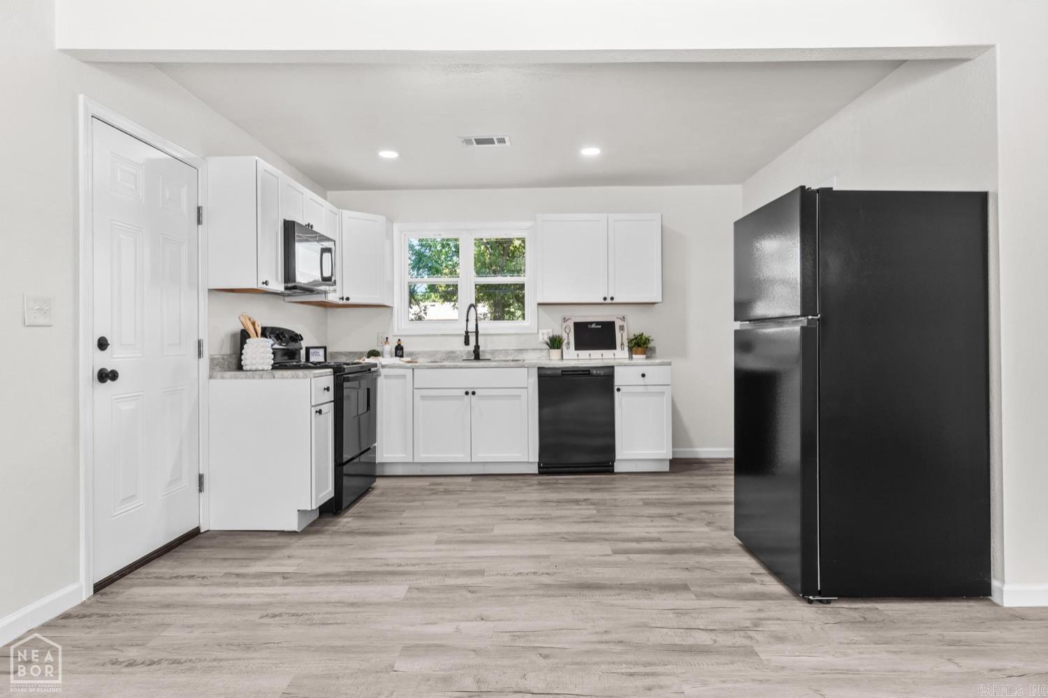 Rhodes & Taylor - Residential