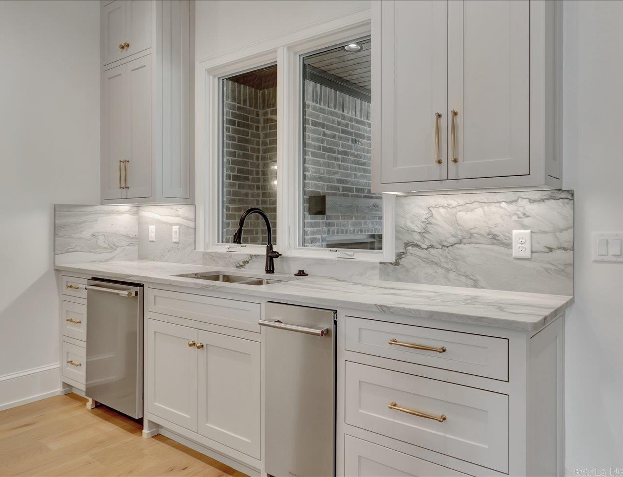 Red Oak Ridge - Residential