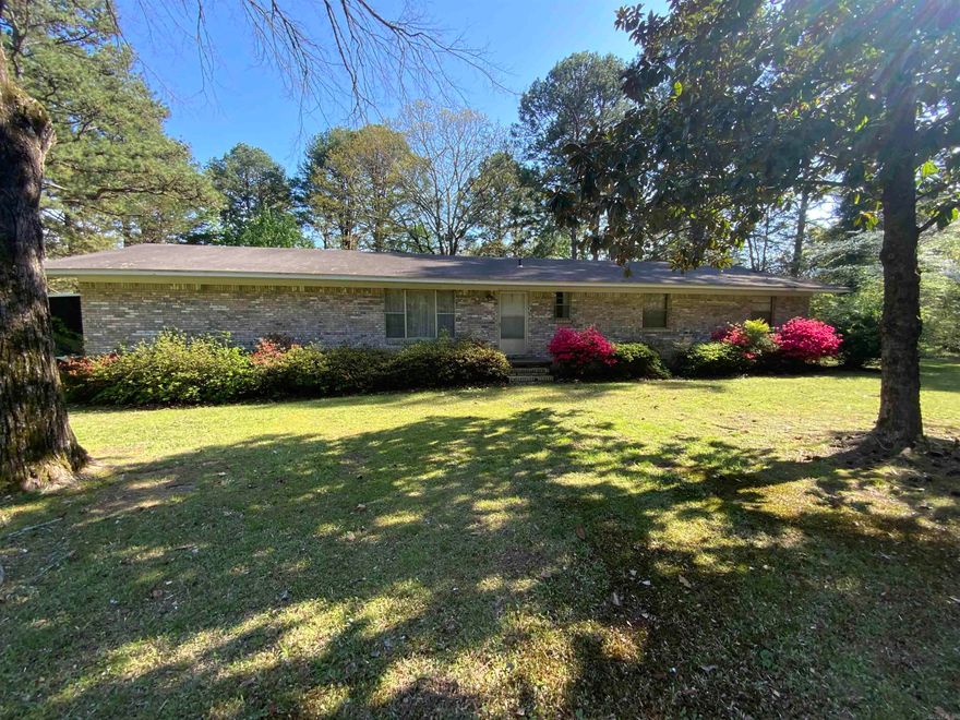 BEAUTIFUL LARGE CORNER PROPERTY!!! This well maintained brick home is new to the market! 4 bedrooms 2 full baths and waiting for you to call home. Original hardwood floors! Plenty of room inside and outside to do what you enjoy! This home is located in the heart of Heber Springs close to all of the amenities. Greers Ferry Lake and the Little Red River are within minutes. Call today to schedule a tour!