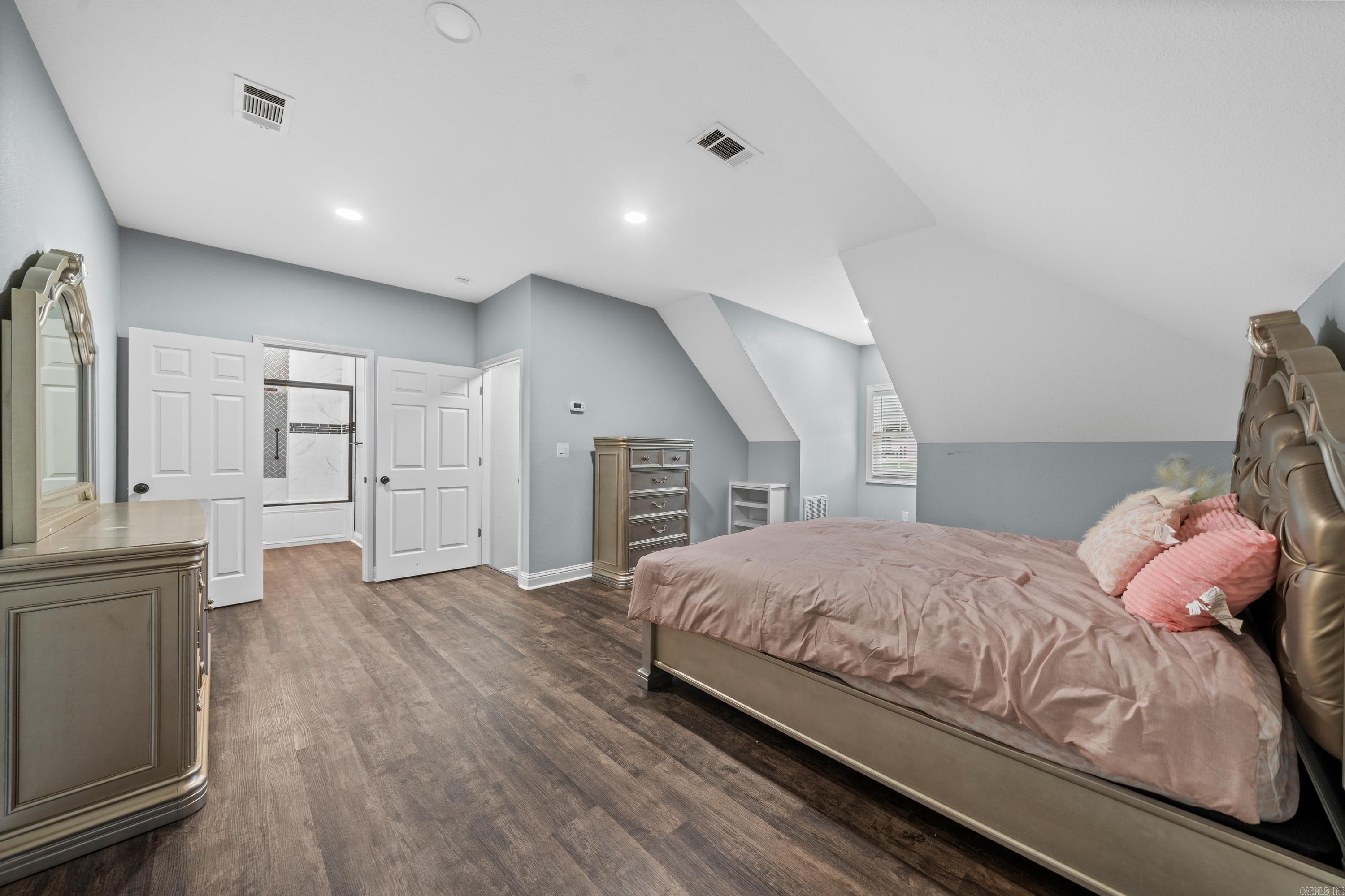 QUAIL RIDGE ESTATES - Residential