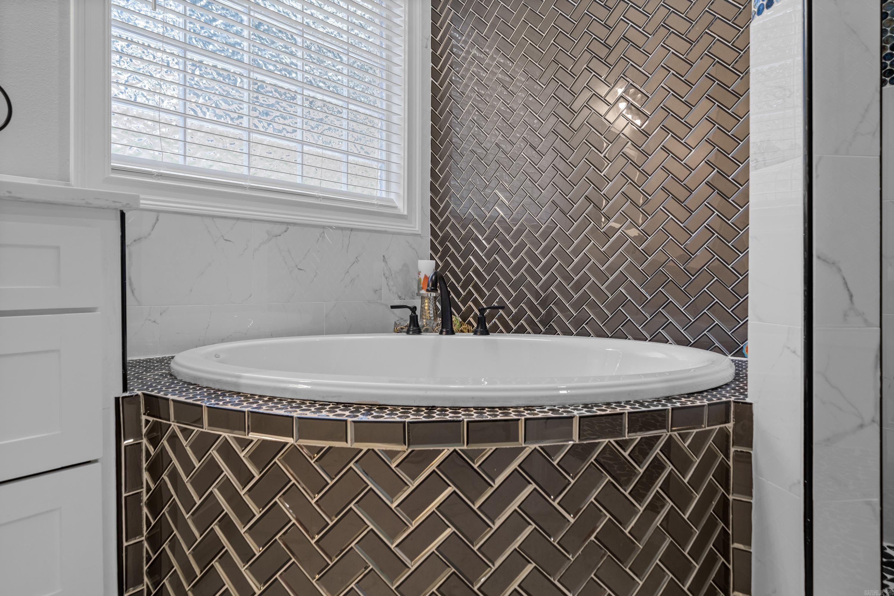 QUAIL RIDGE ESTATES - Residential