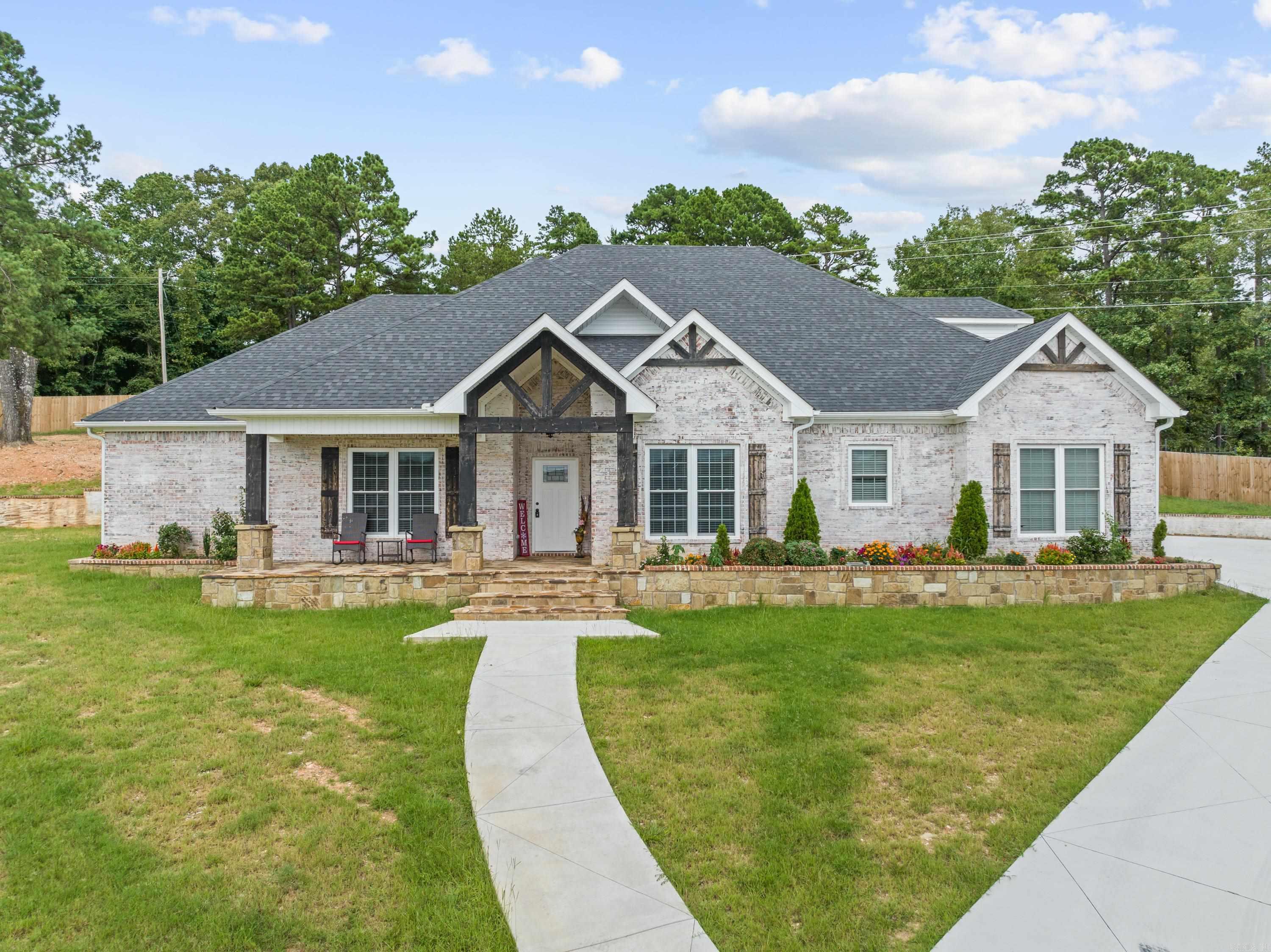 QUAIL RIDGE ESTATES - Residential