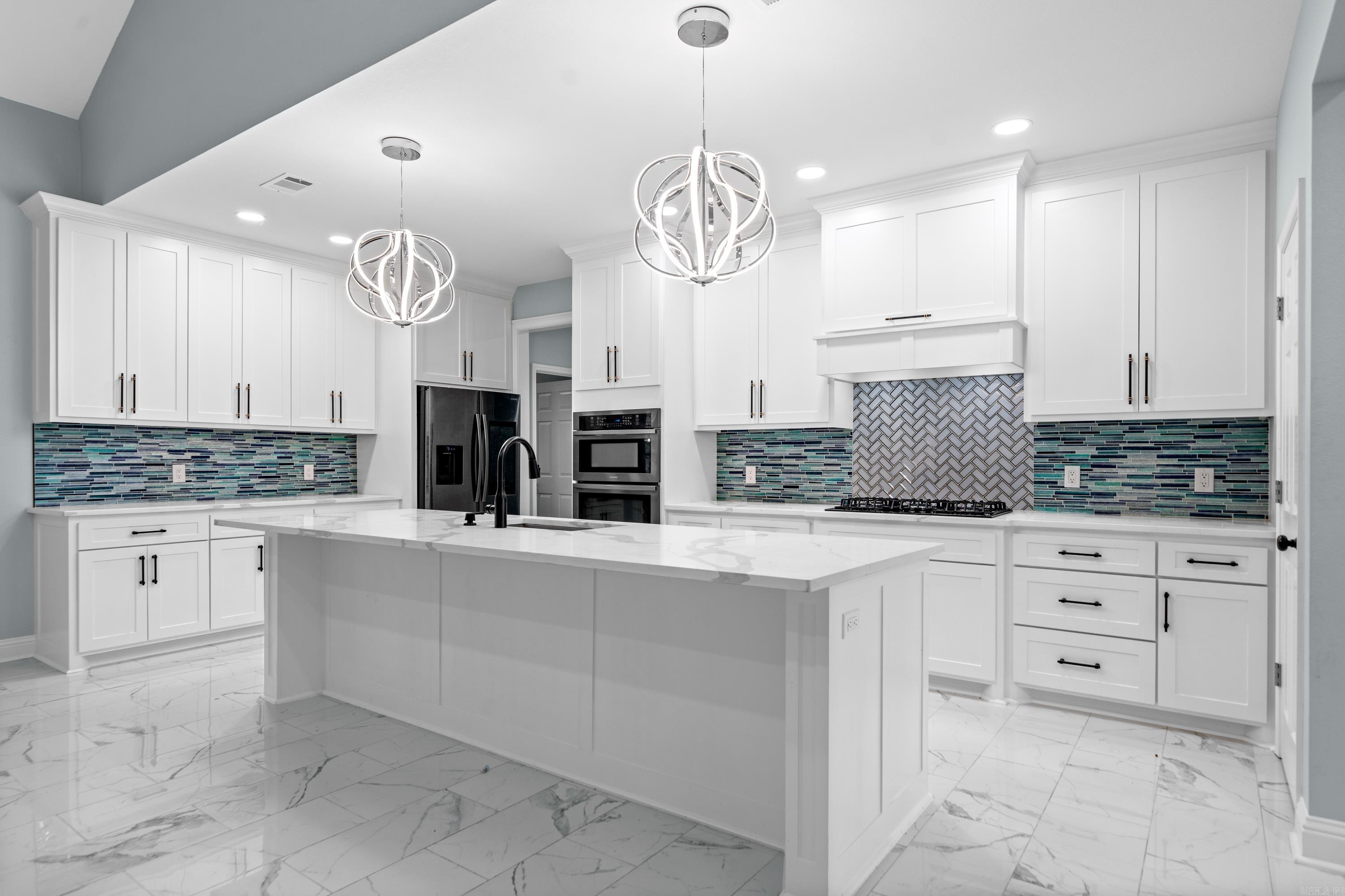 QUAIL RIDGE ESTATES - Residential