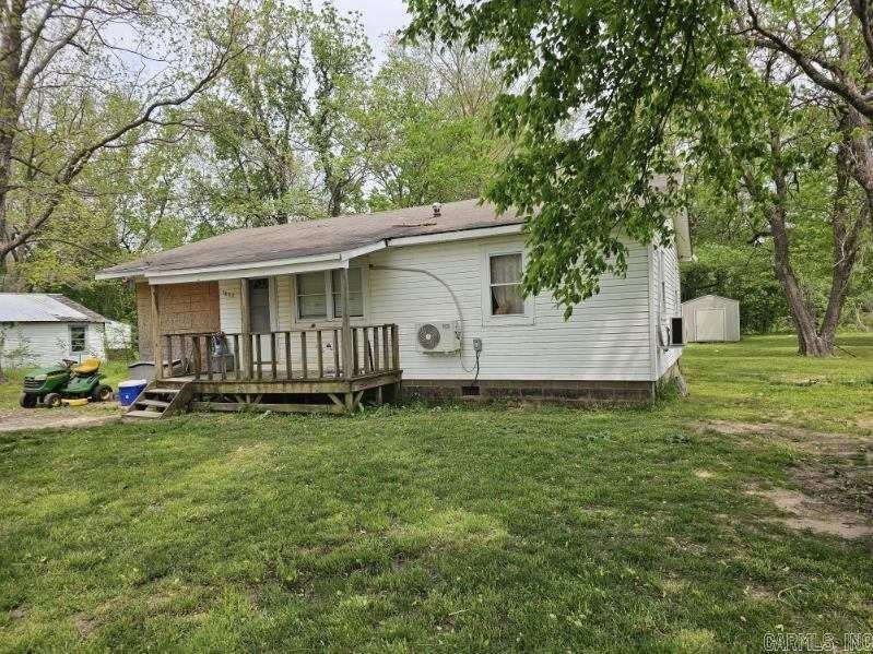 3BR/1BA located just south of Pocahontas. This house is all electric and is on city utilities. It is located an approximately half acre lot with a storage shed and has paved road frontage. This house needs some work but has good bones. Will not qualify for government backed loans.