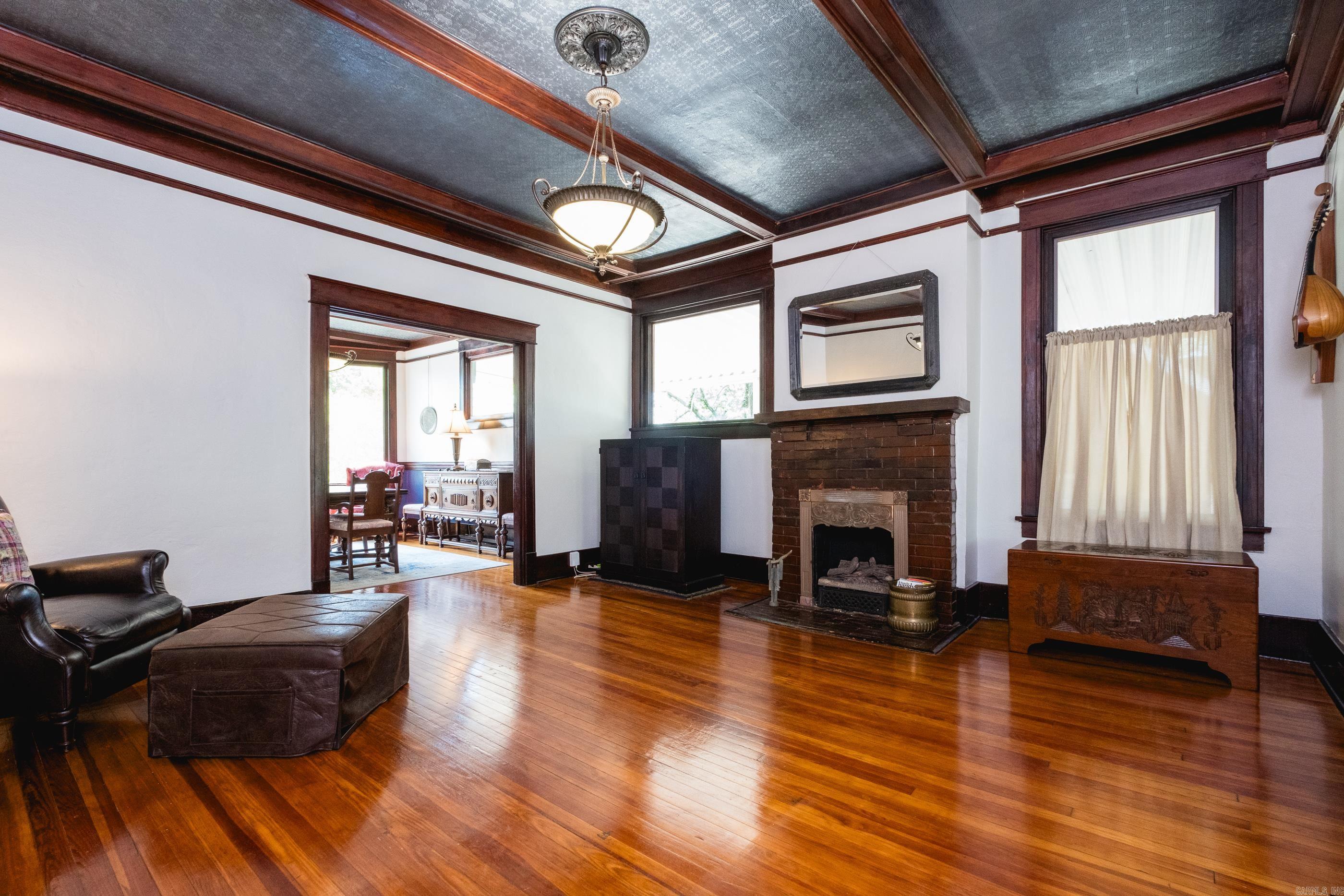 VIRGINIA HGTS - Residential