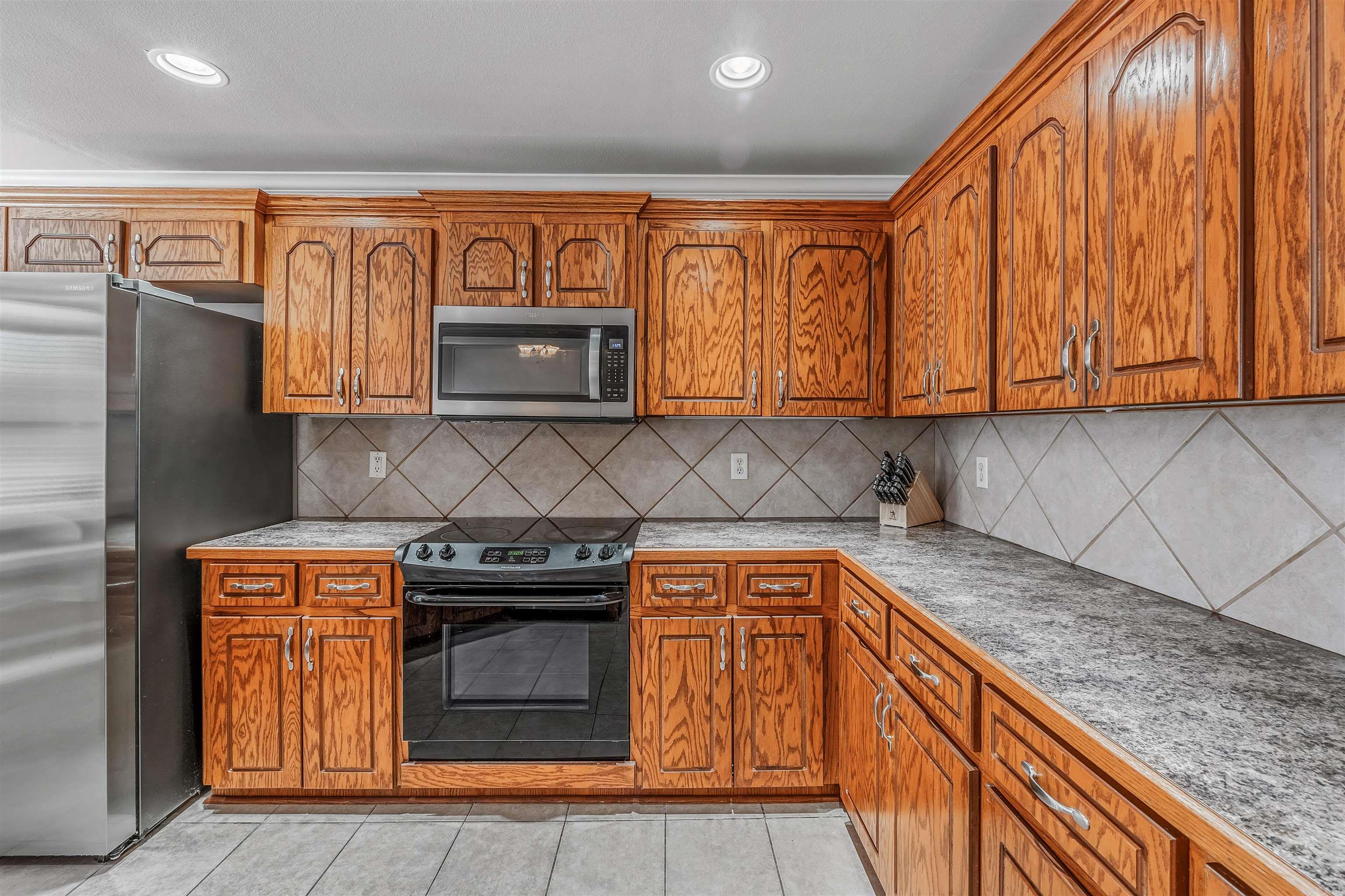 THE WILLOWS - Residential