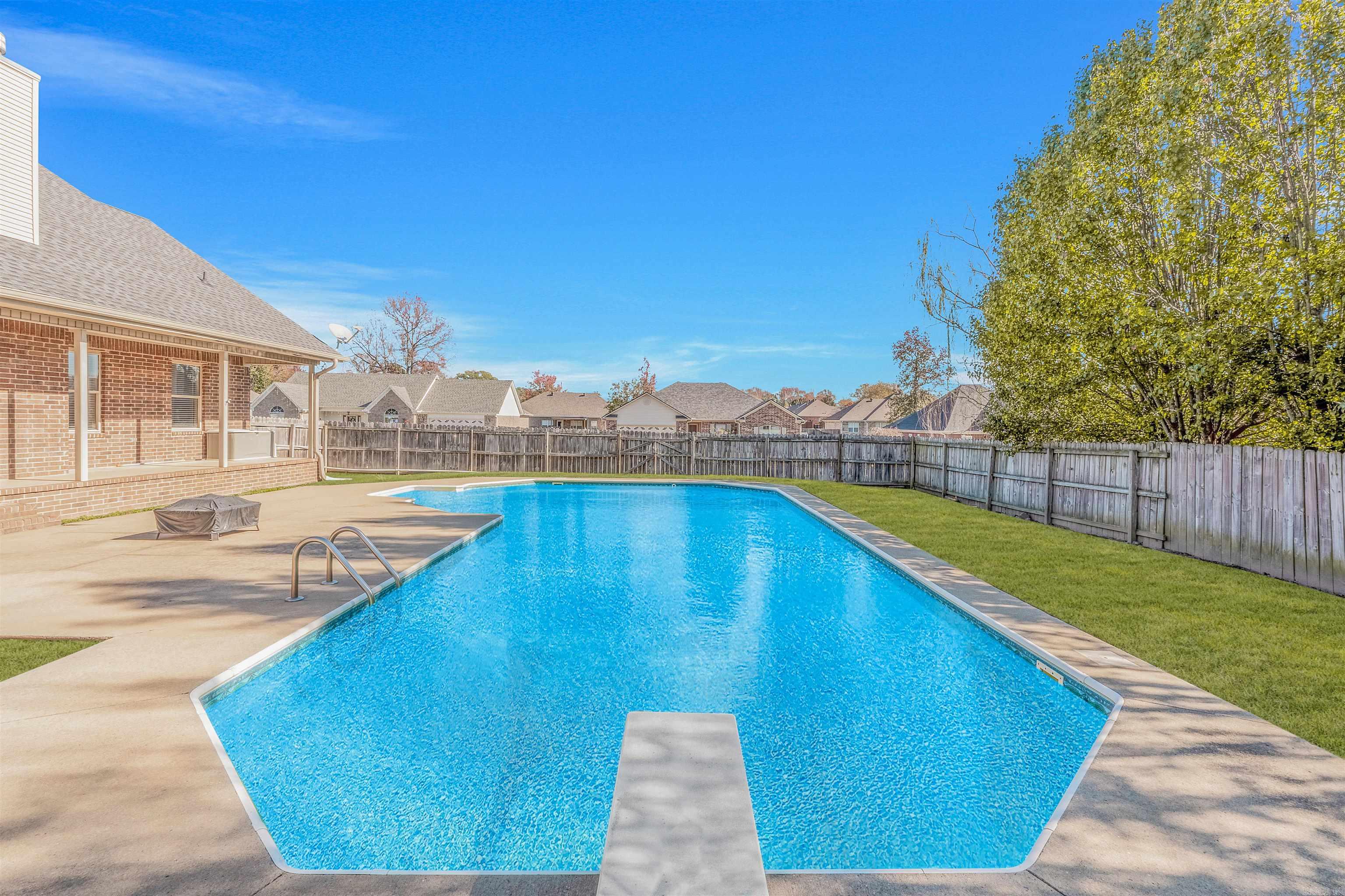 THE WILLOWS - Residential