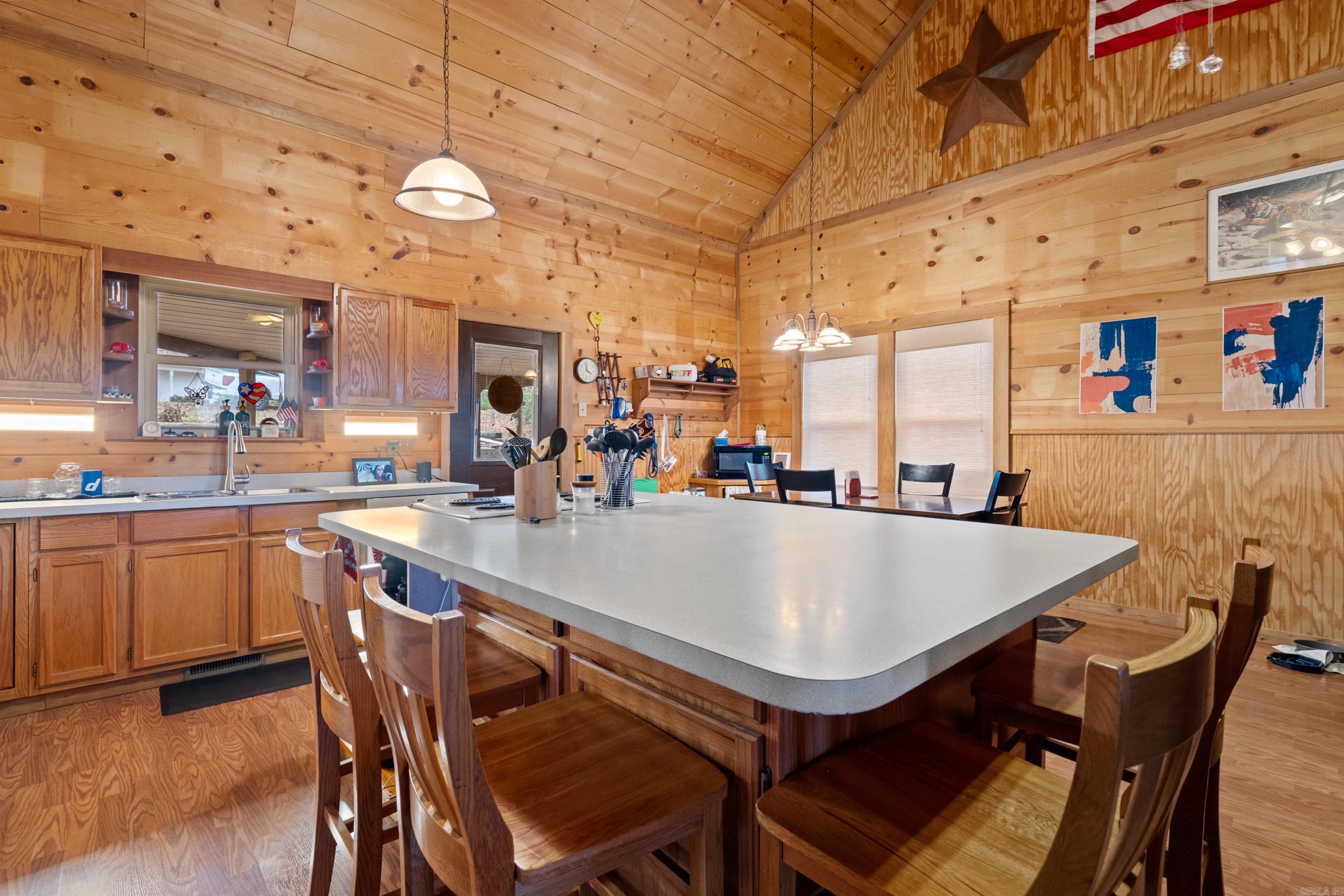 NORTH SHORE - Residential