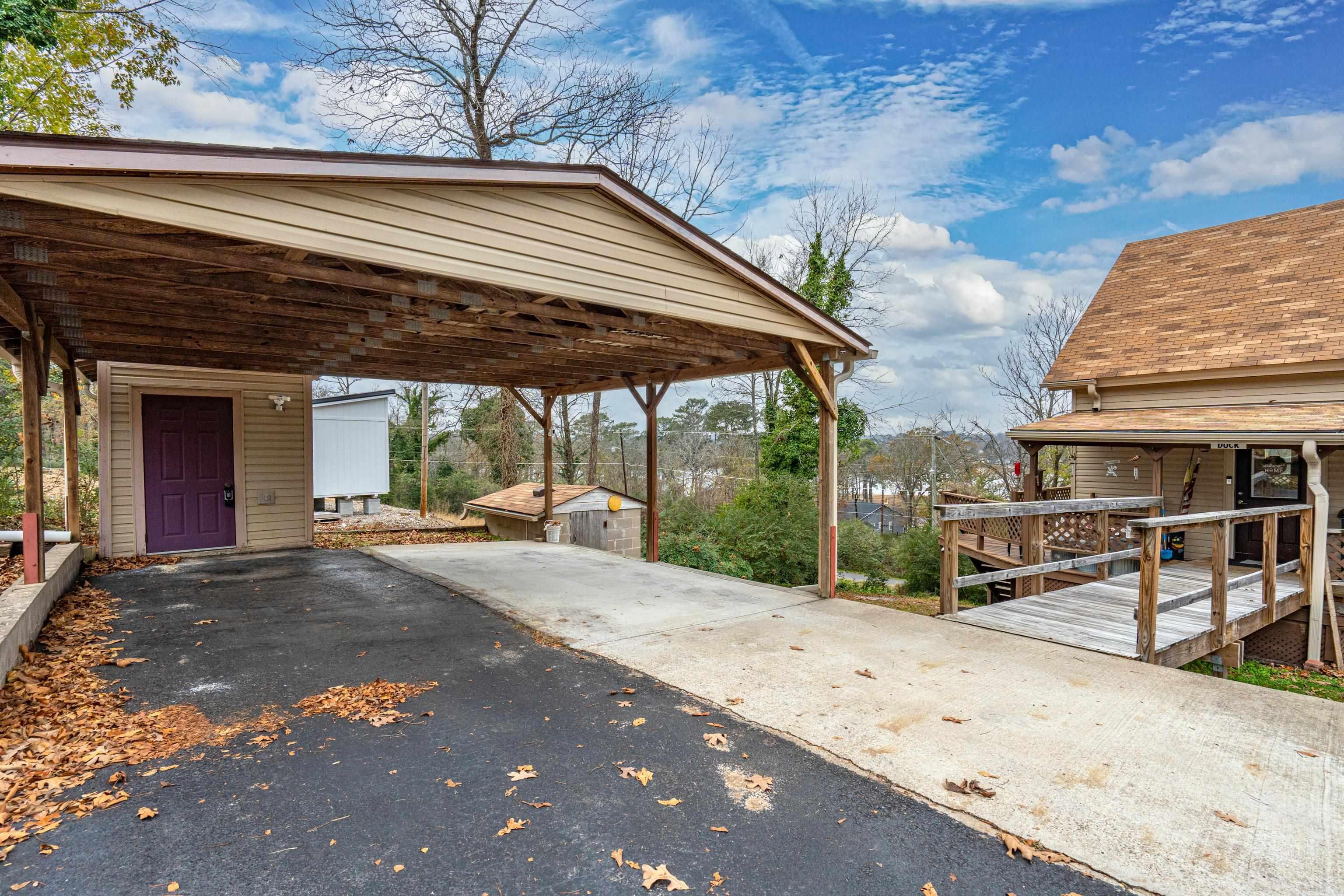 NORTH SHORE - Residential