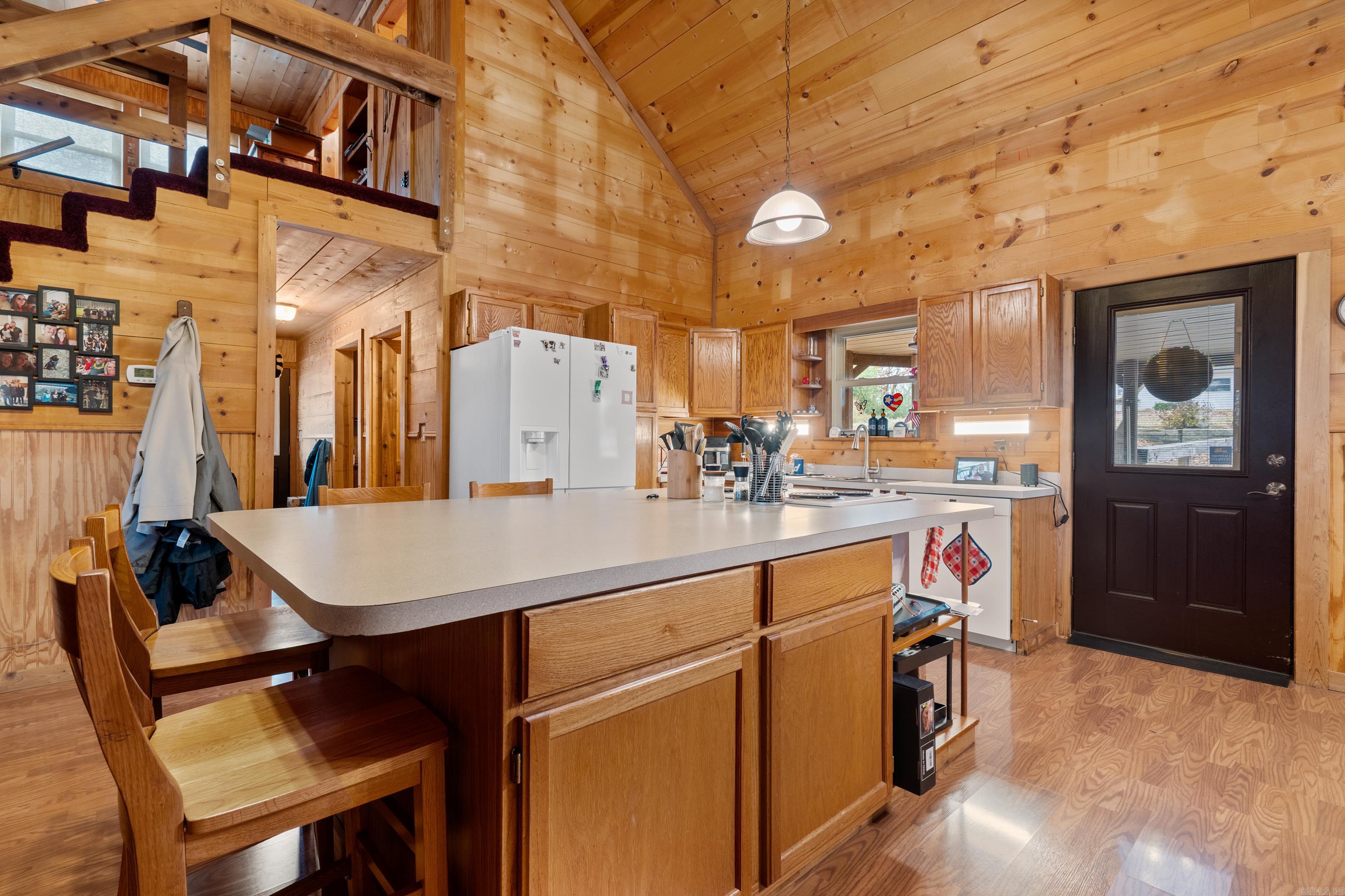 NORTH SHORE - Residential