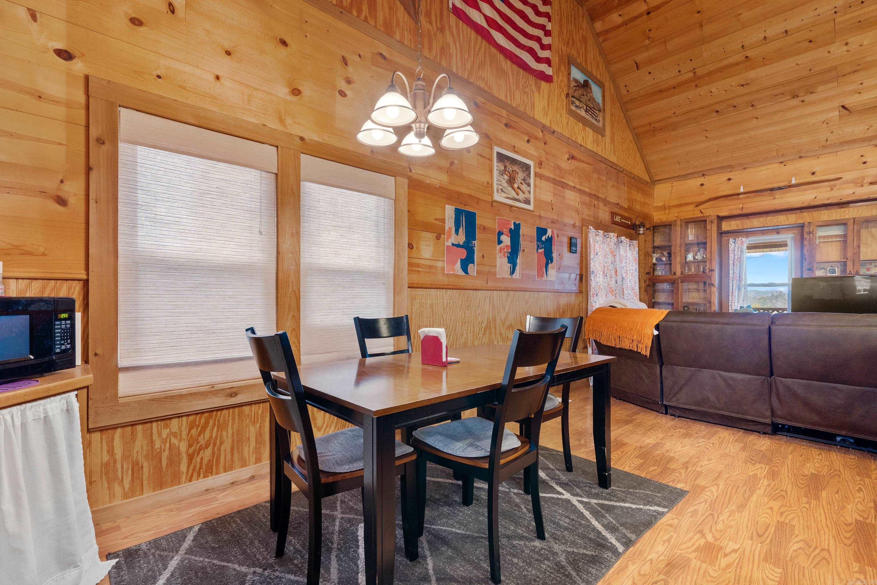 NORTH SHORE - Residential