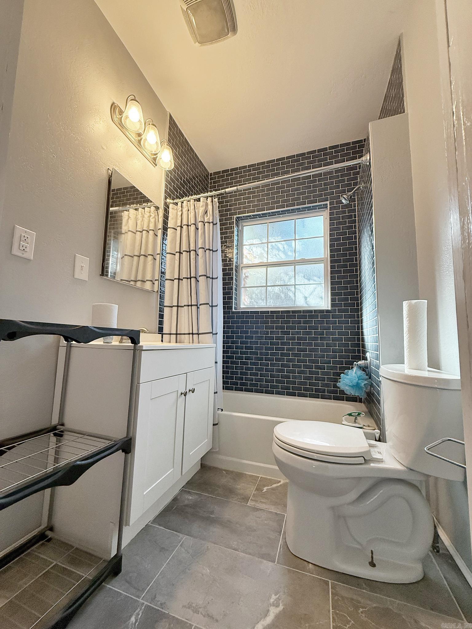 BEACHES - Residential