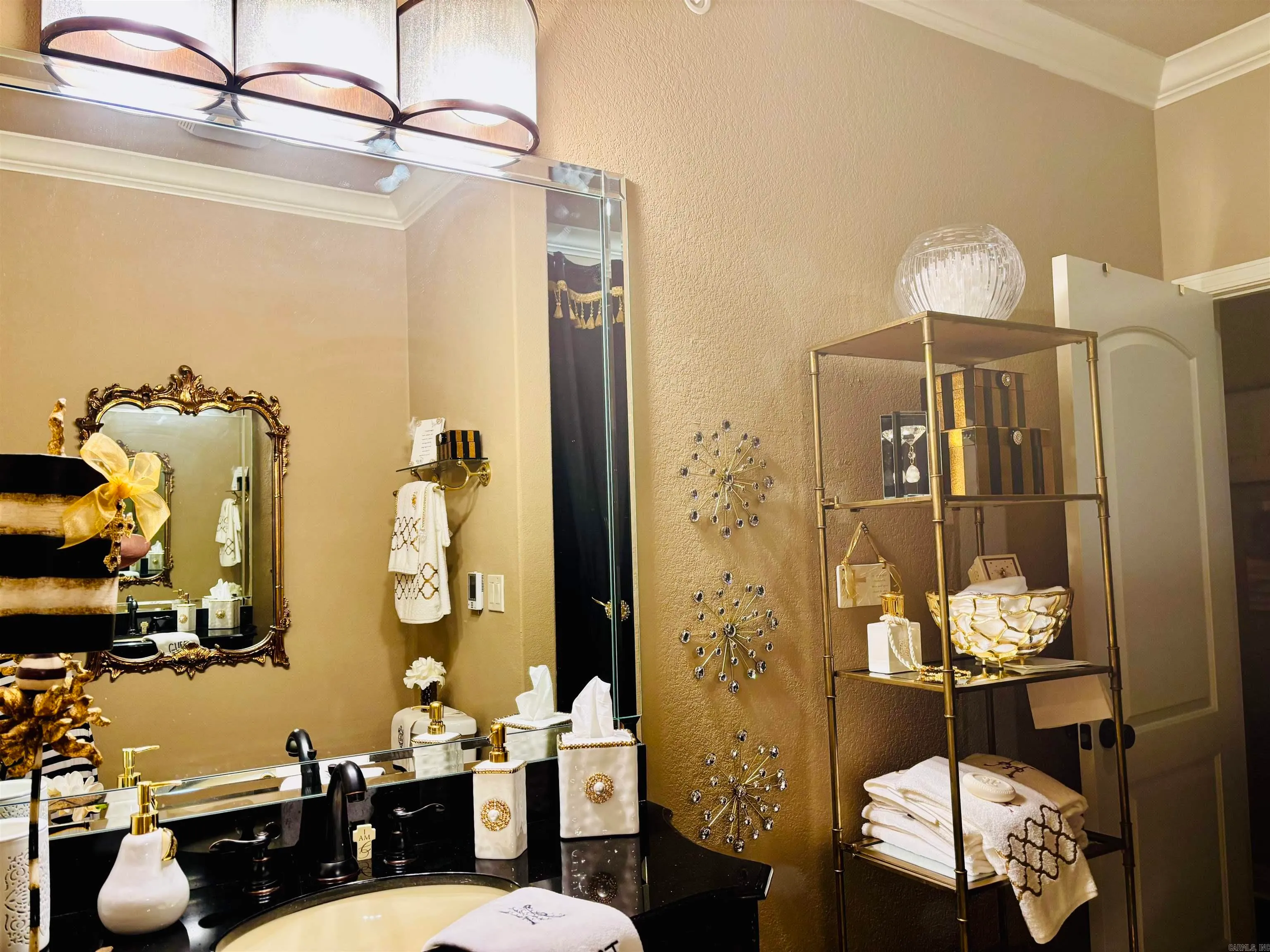 Hot Springs, Arkansas 71913, United States, 2 Bedrooms Bedrooms, ,2 BathroomsBathrooms,Residential,Active,136952