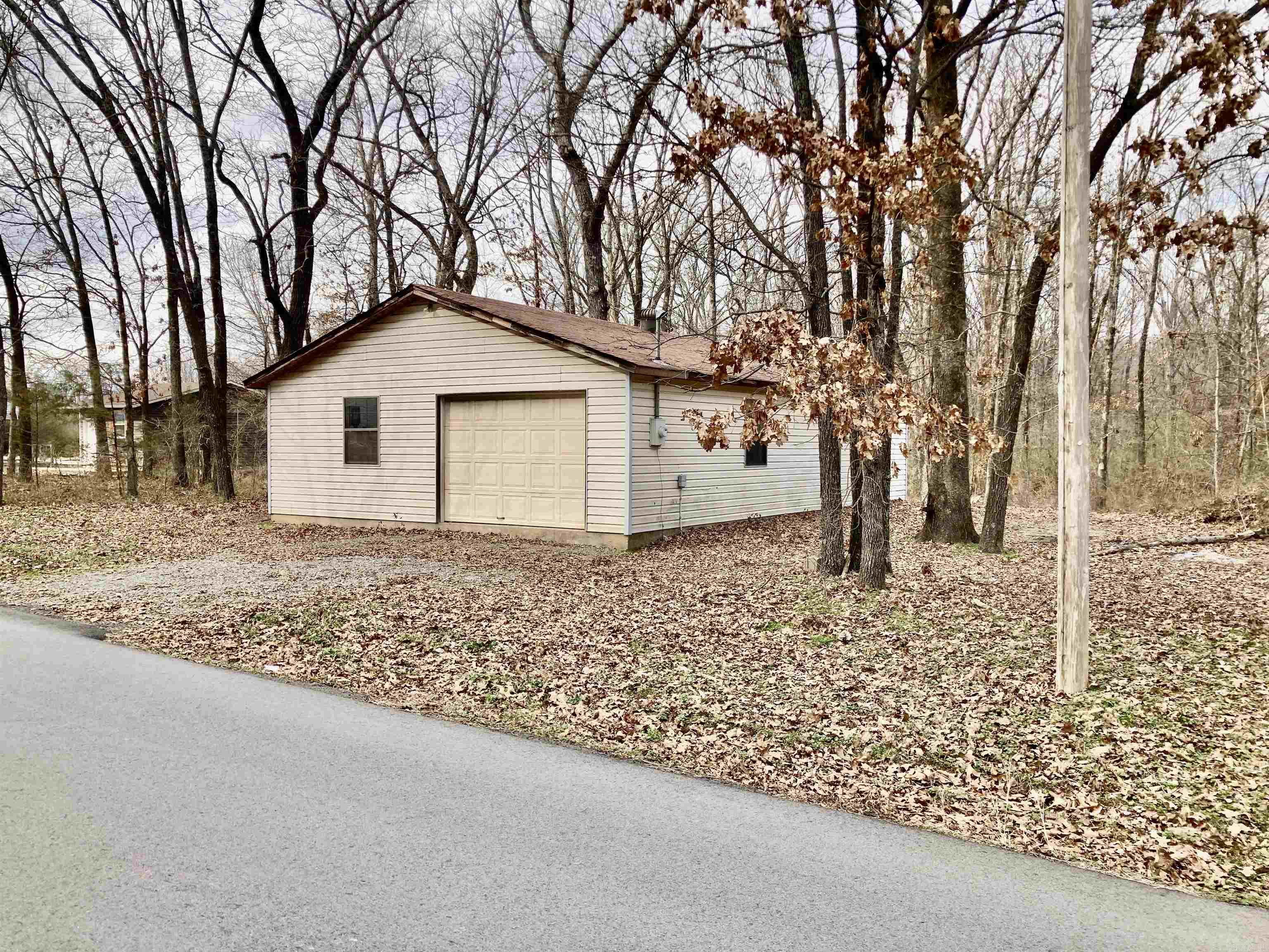 Metes & Bounds - Land