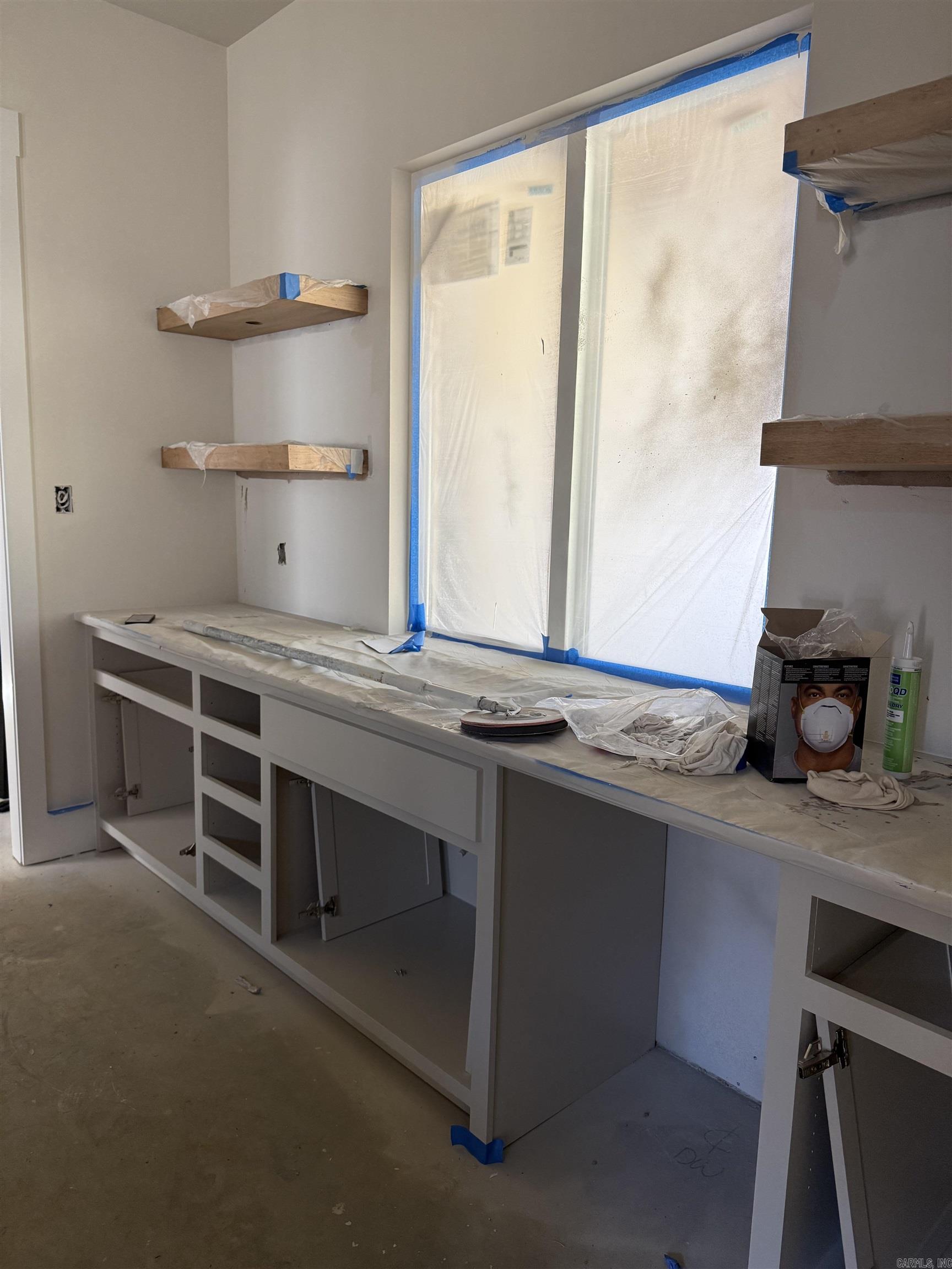 AVILLA MANOR - Residential