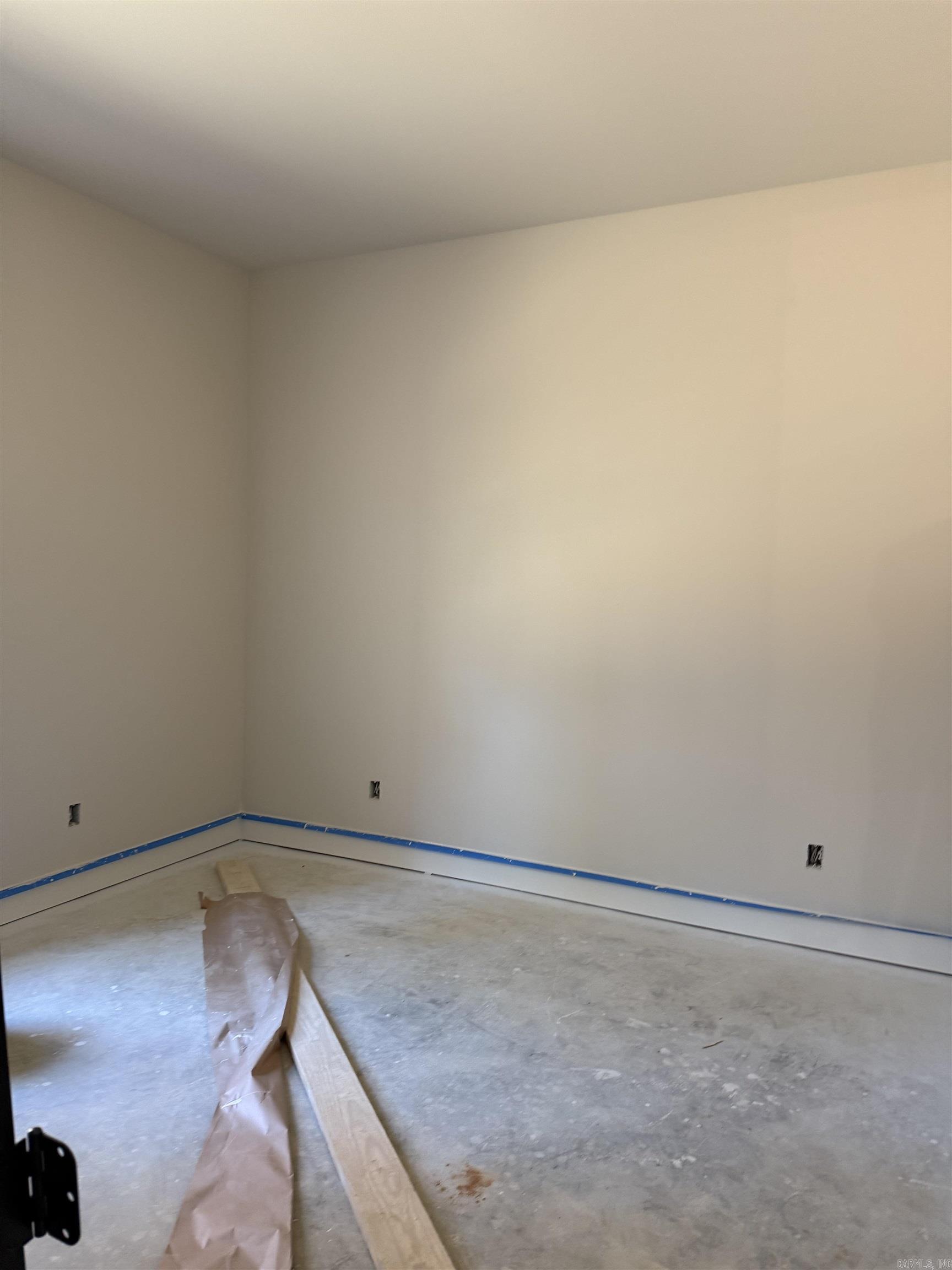 AVILLA MANOR - Residential