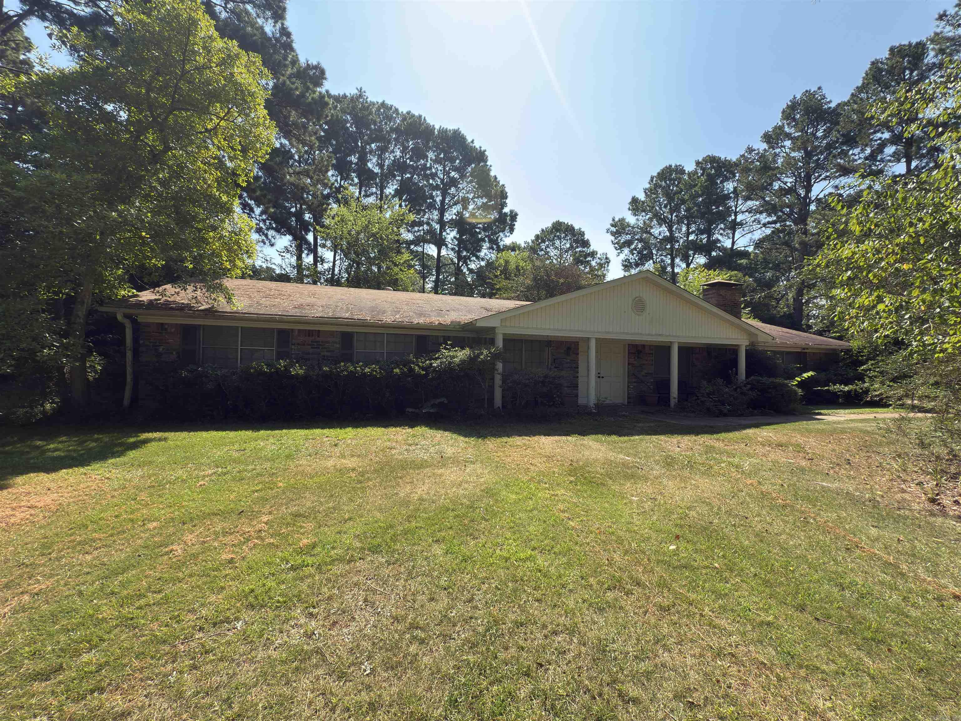 MIKE BERG LAKE - Residential