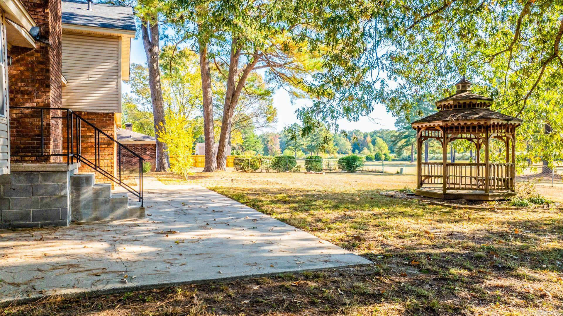 FOXWOOD J - Residential