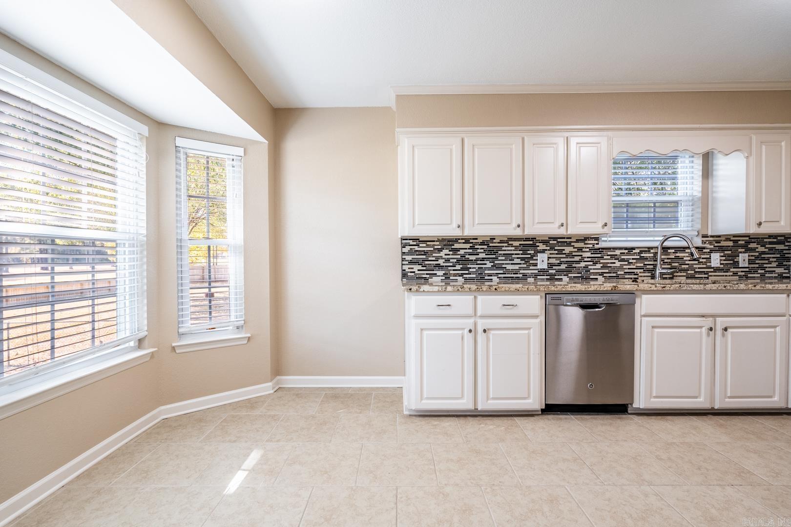 FOXWOOD J - Residential