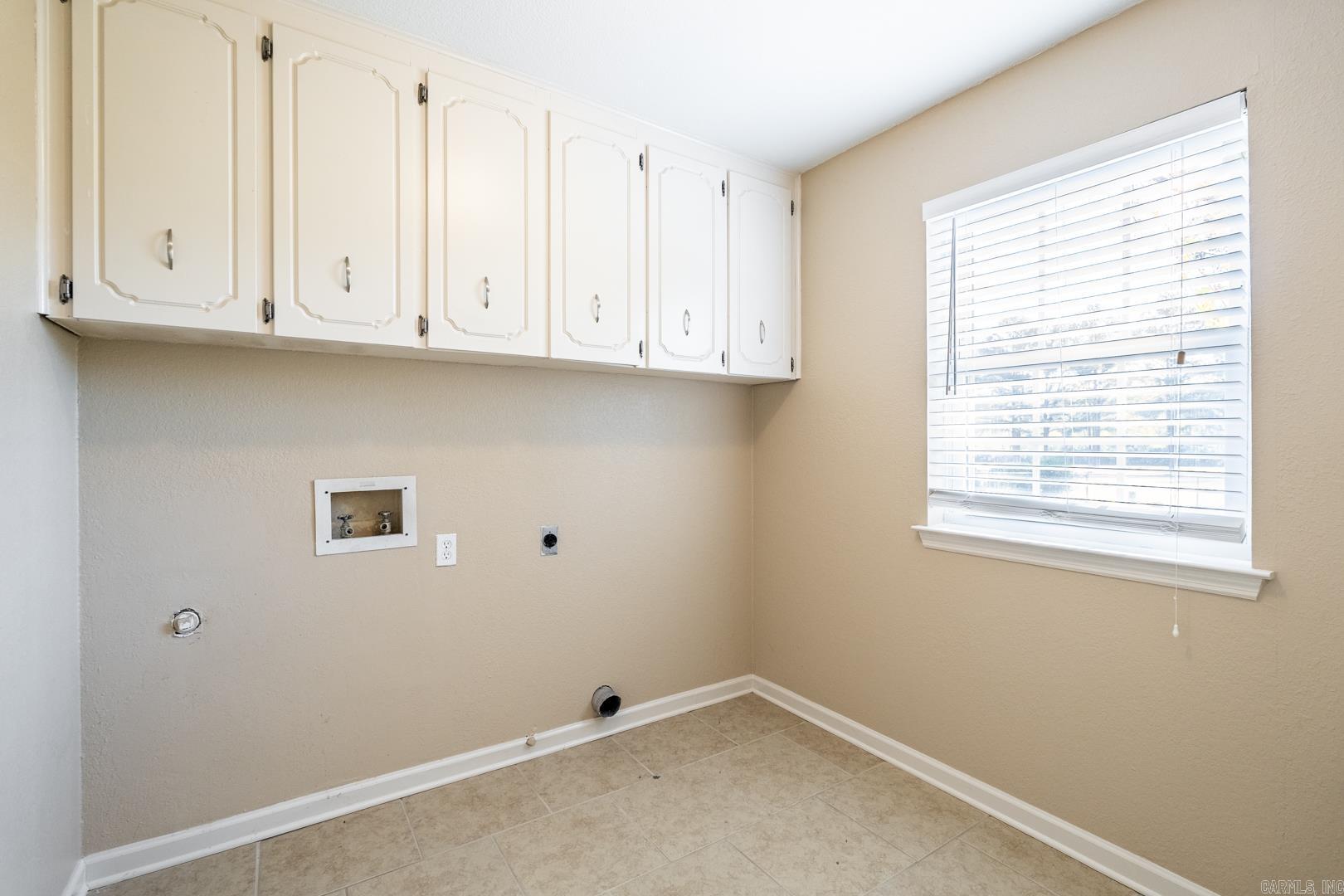 FOXWOOD J - Residential