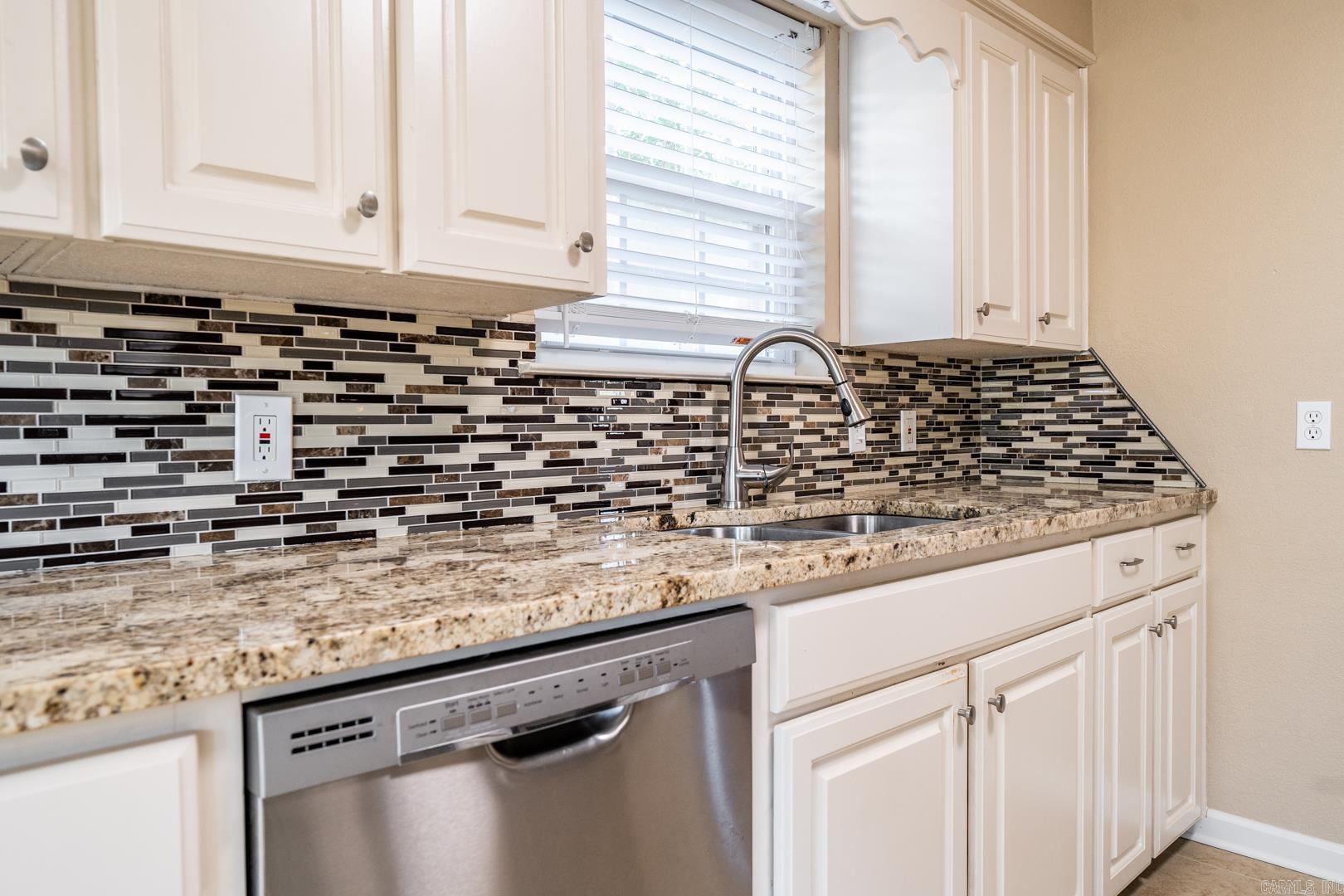 FOXWOOD J - Residential