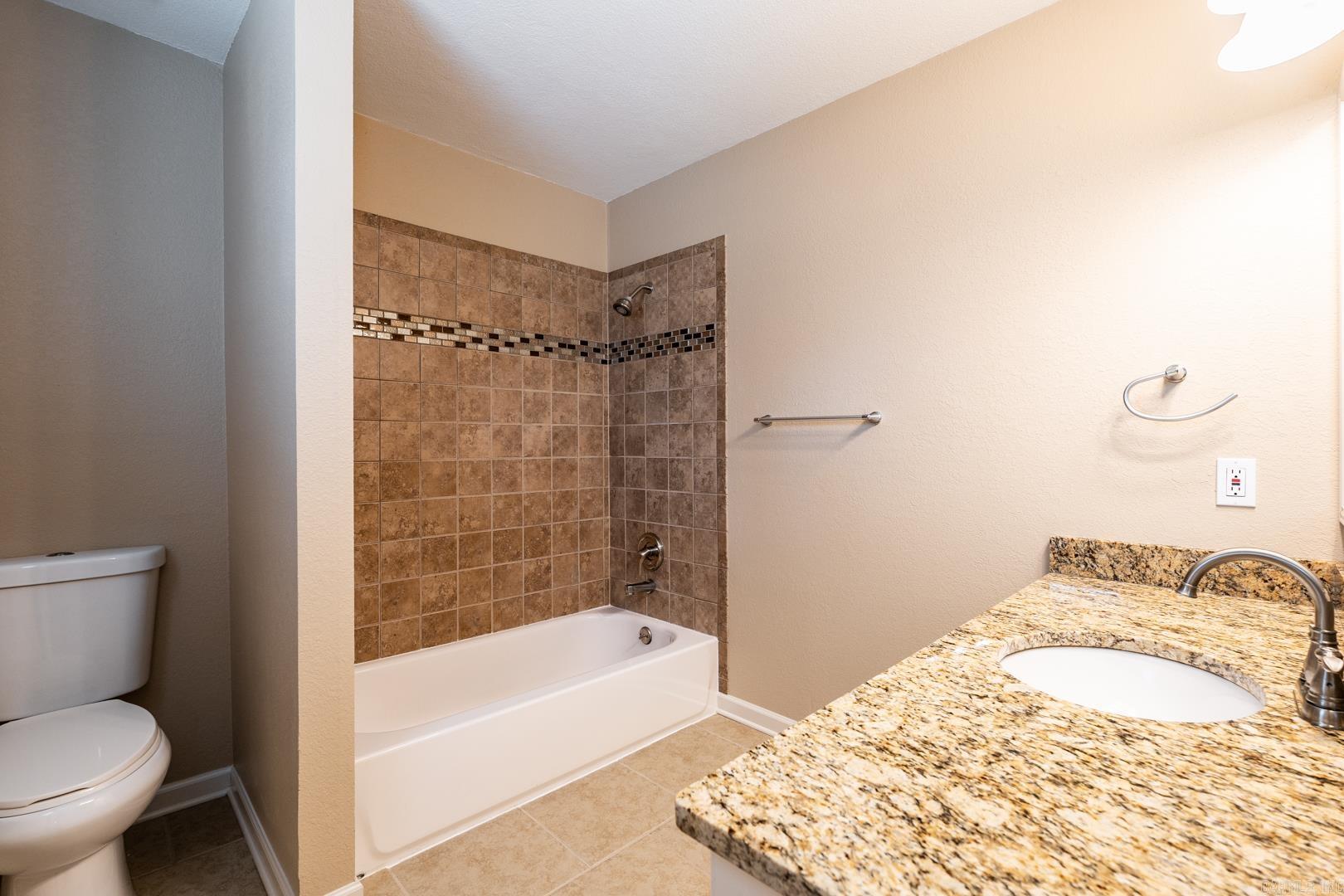 FOXWOOD J - Residential