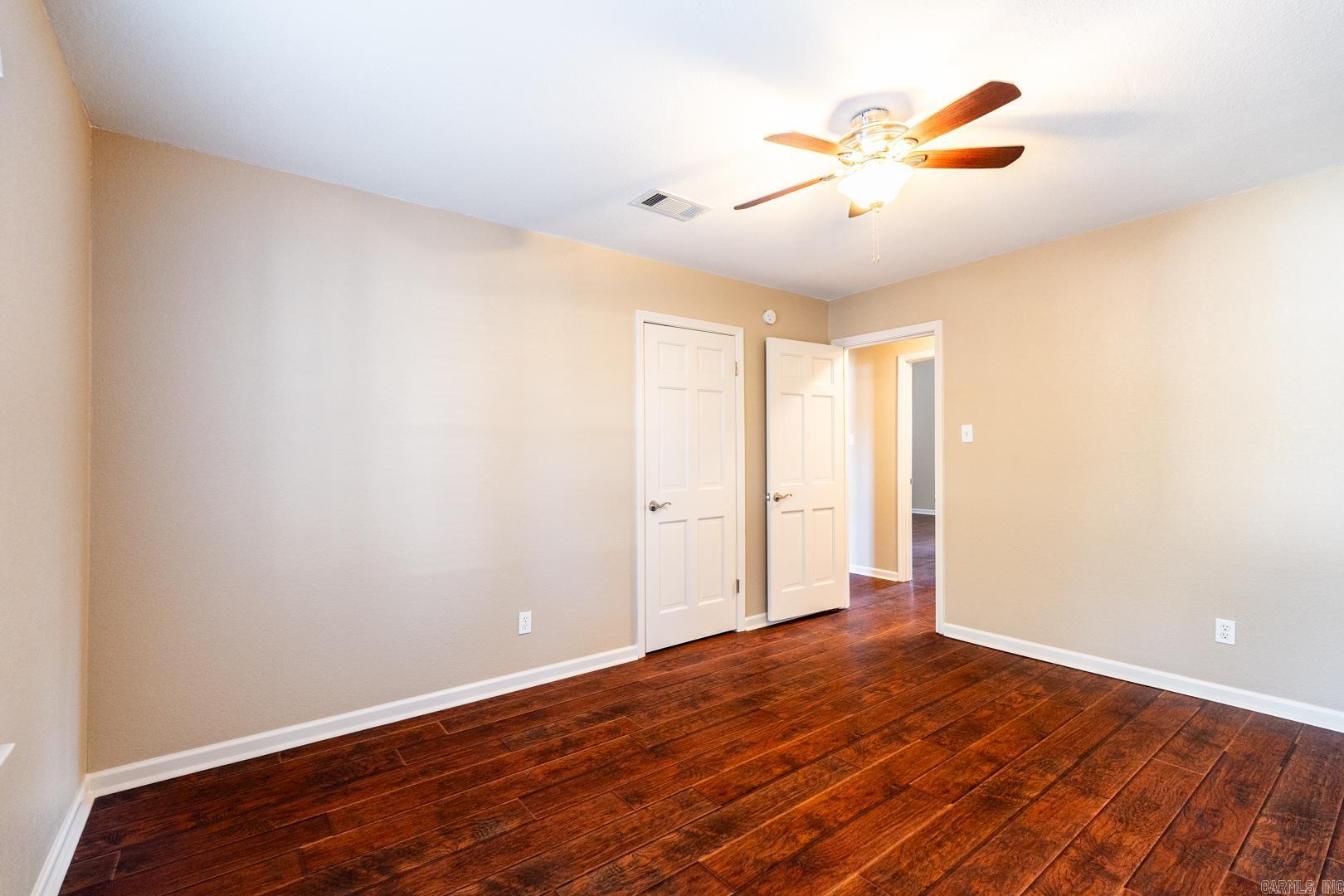 FOXWOOD J - Residential