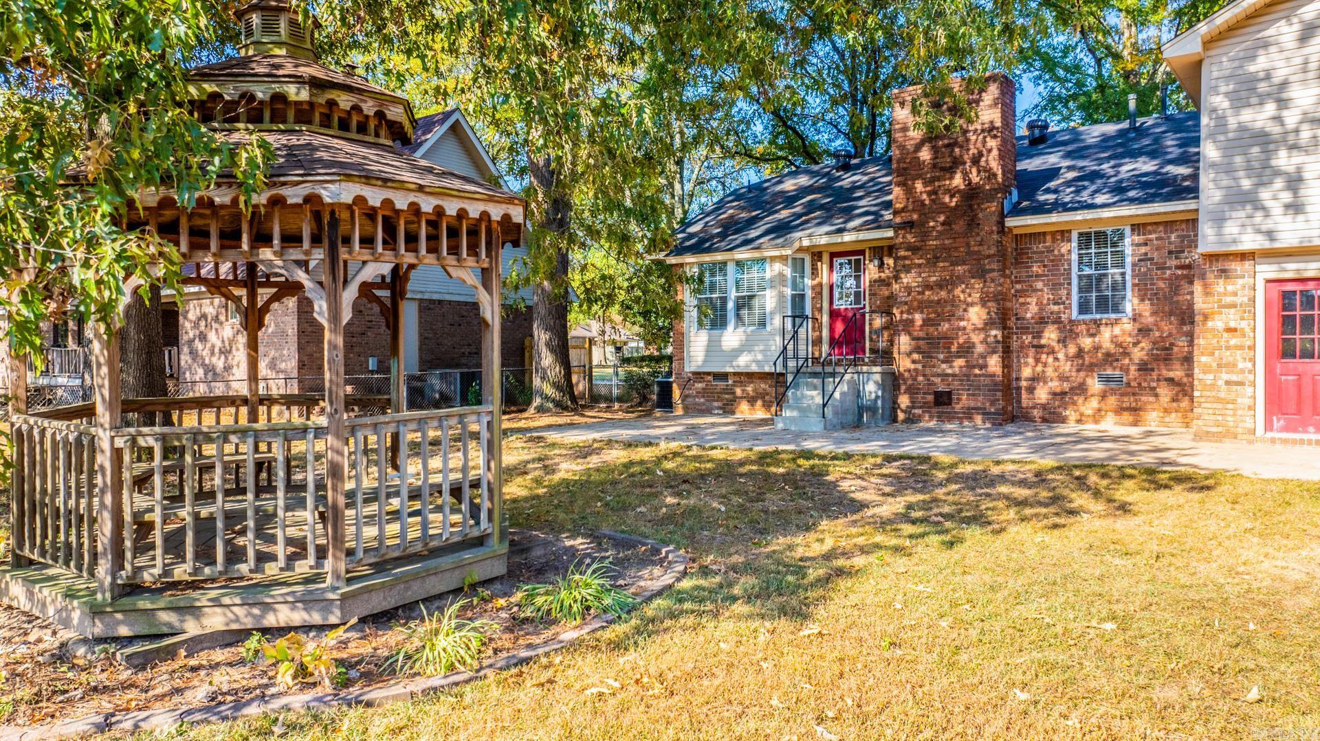 FOXWOOD J - Residential