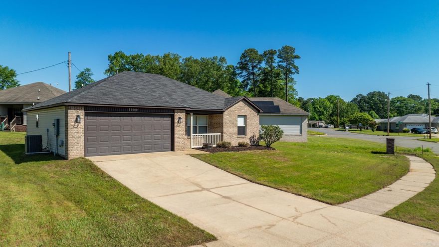 Check out this perfect opportunity for affordable living! This home is move in ready! 3 bed, 2 bath split floor plan with only a breakfast bar separating the living room and kitchen! Primary suite has a large closet! Bonus -- the water heater is brand new! Don't miss this one! It won't last long!