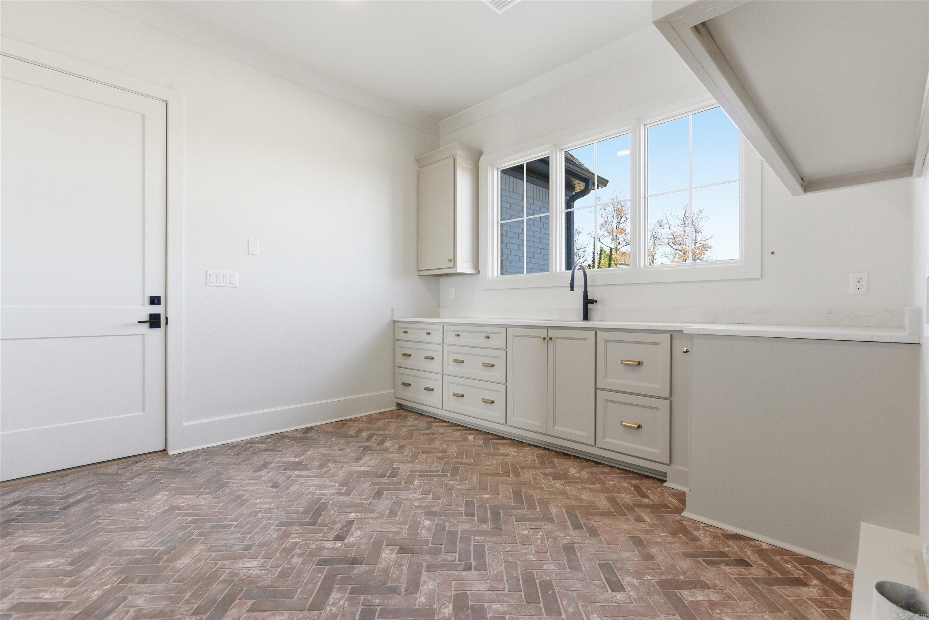 WATERVIEW ESTATES - Residential