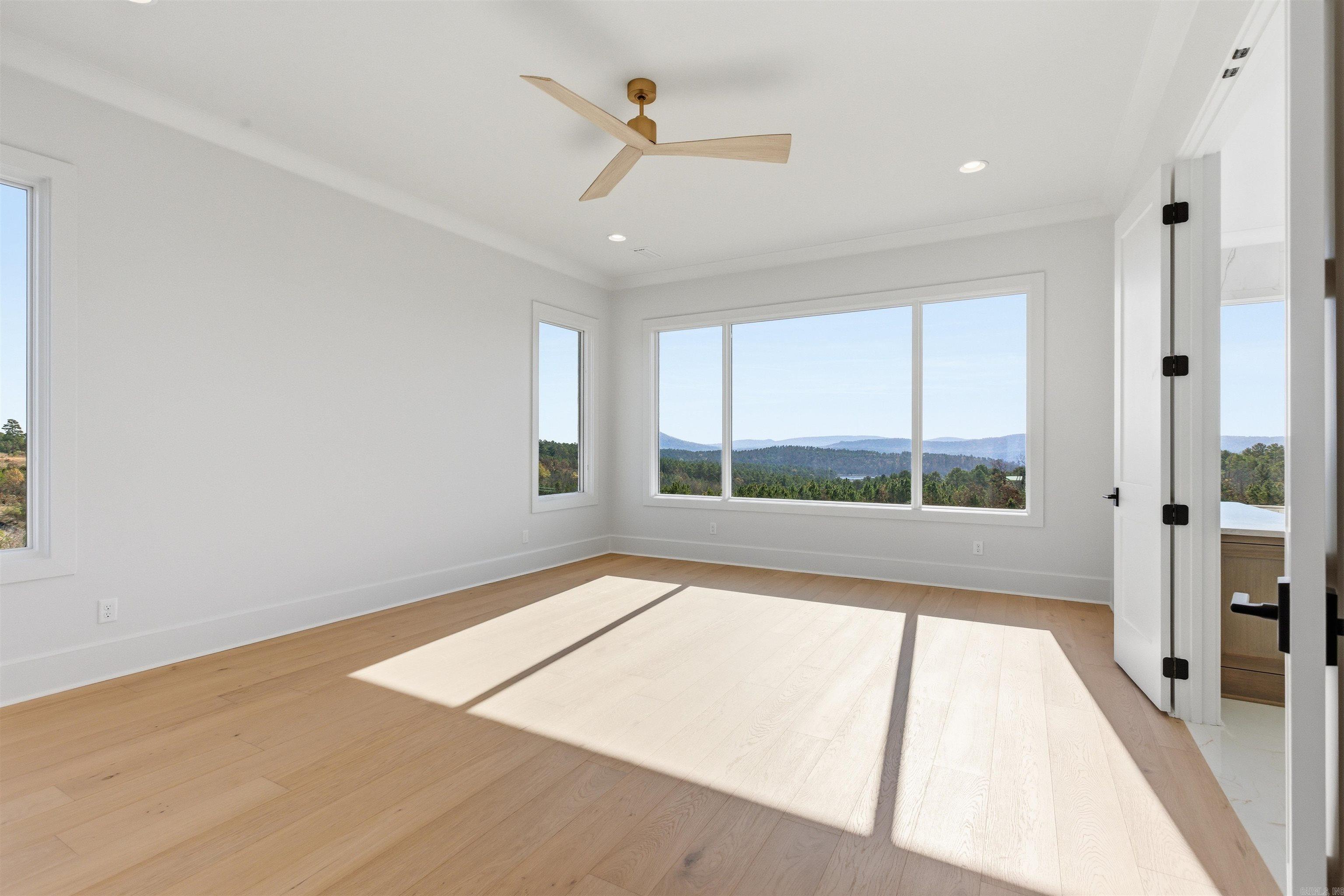 WATERVIEW ESTATES - Residential