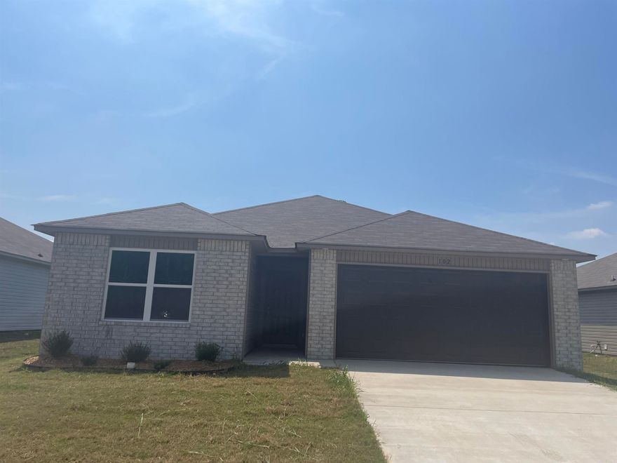 Rausch Coleman Taylor Floor Plan Gorgeous New Construction Home with three bedrooms & two bathrooms. Open Kitchen to looks out to the Living Room. Amazing home in an amazing location. Cypress Bend is minutes away from anything you could possibly need. This home comes with a 2-10 Home Buyer's Warranty with $0.00 deductible.