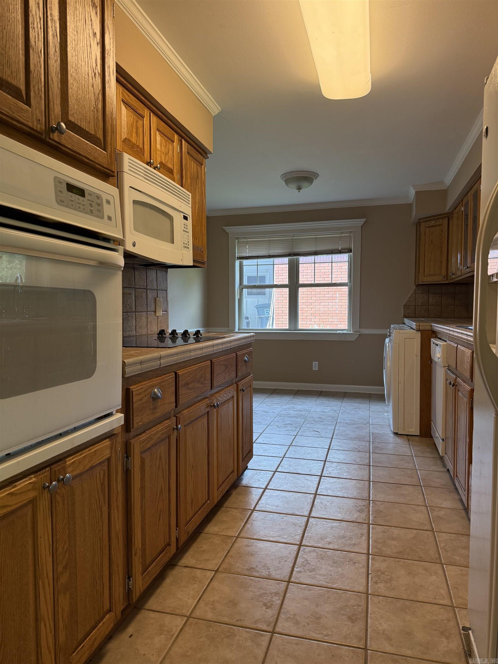 SHANNON HILLS EAST - Residential