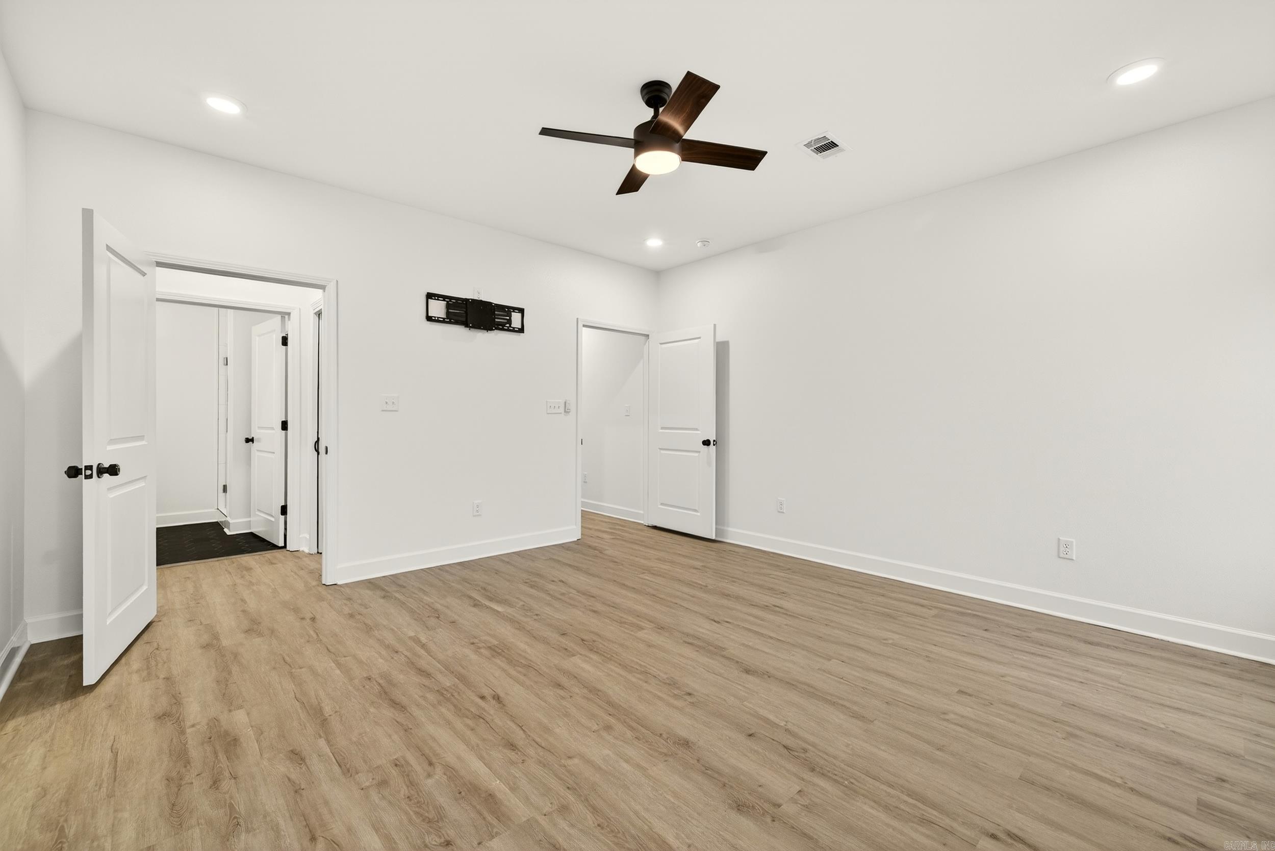 HIDDEN VALLEY ESTATES - Residential