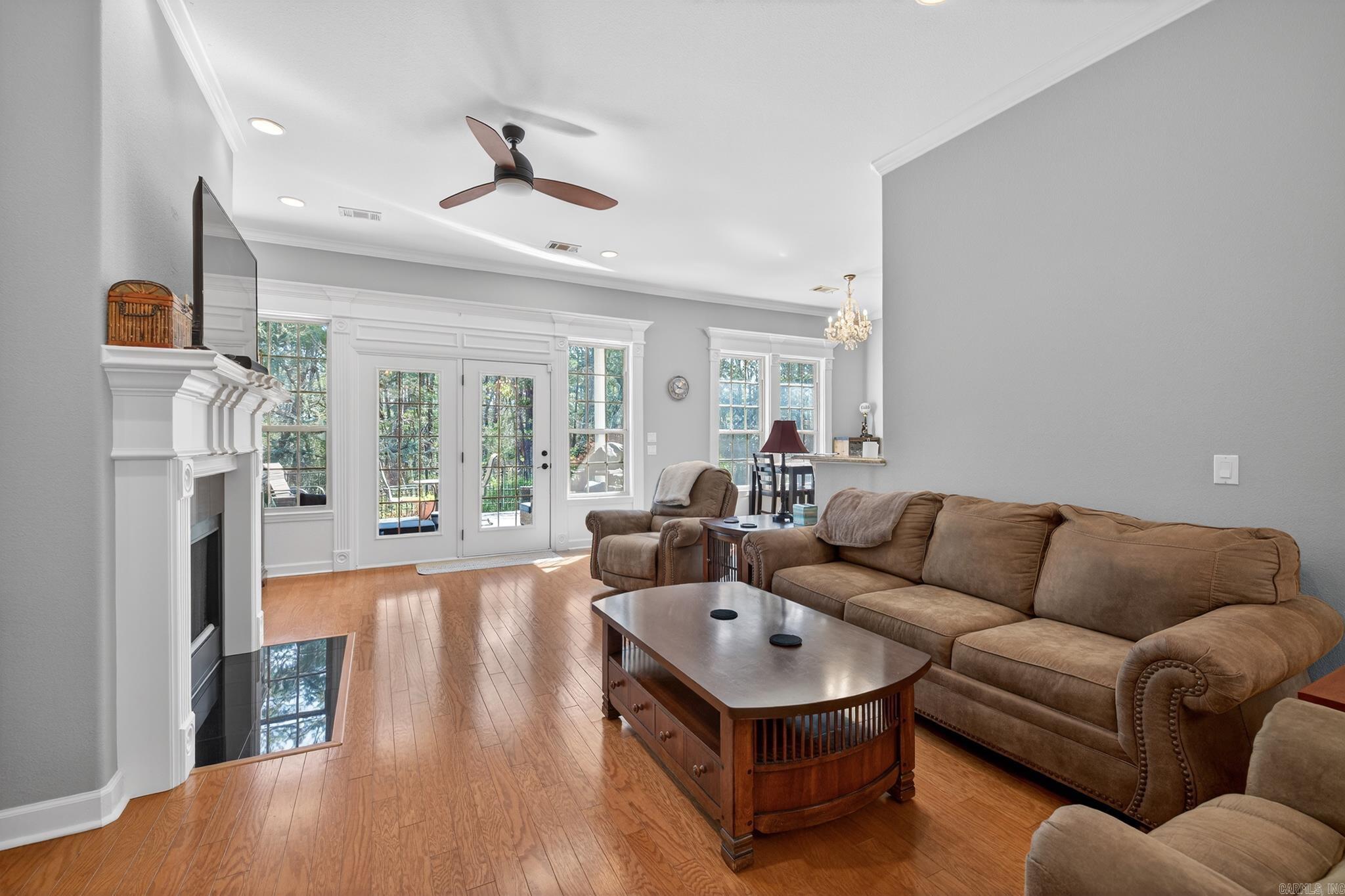 Cresta - Residential