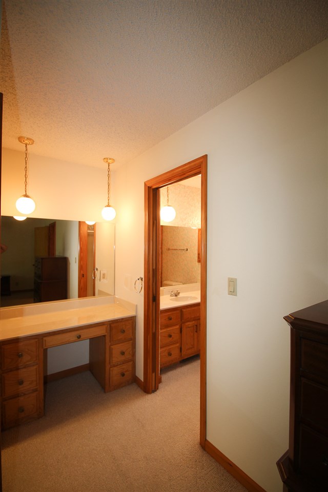 Mariposa - Residential