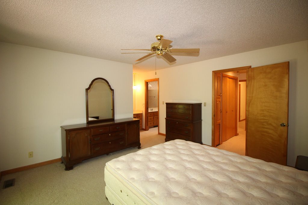 Mariposa - Residential