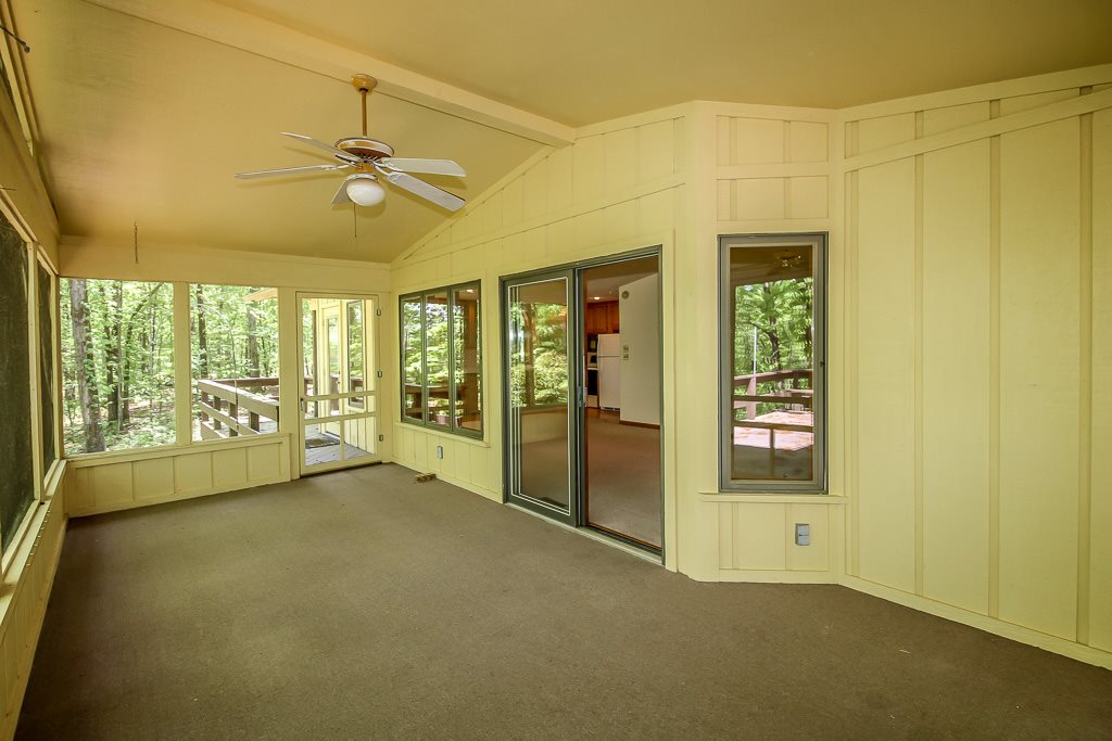 Mariposa - Residential