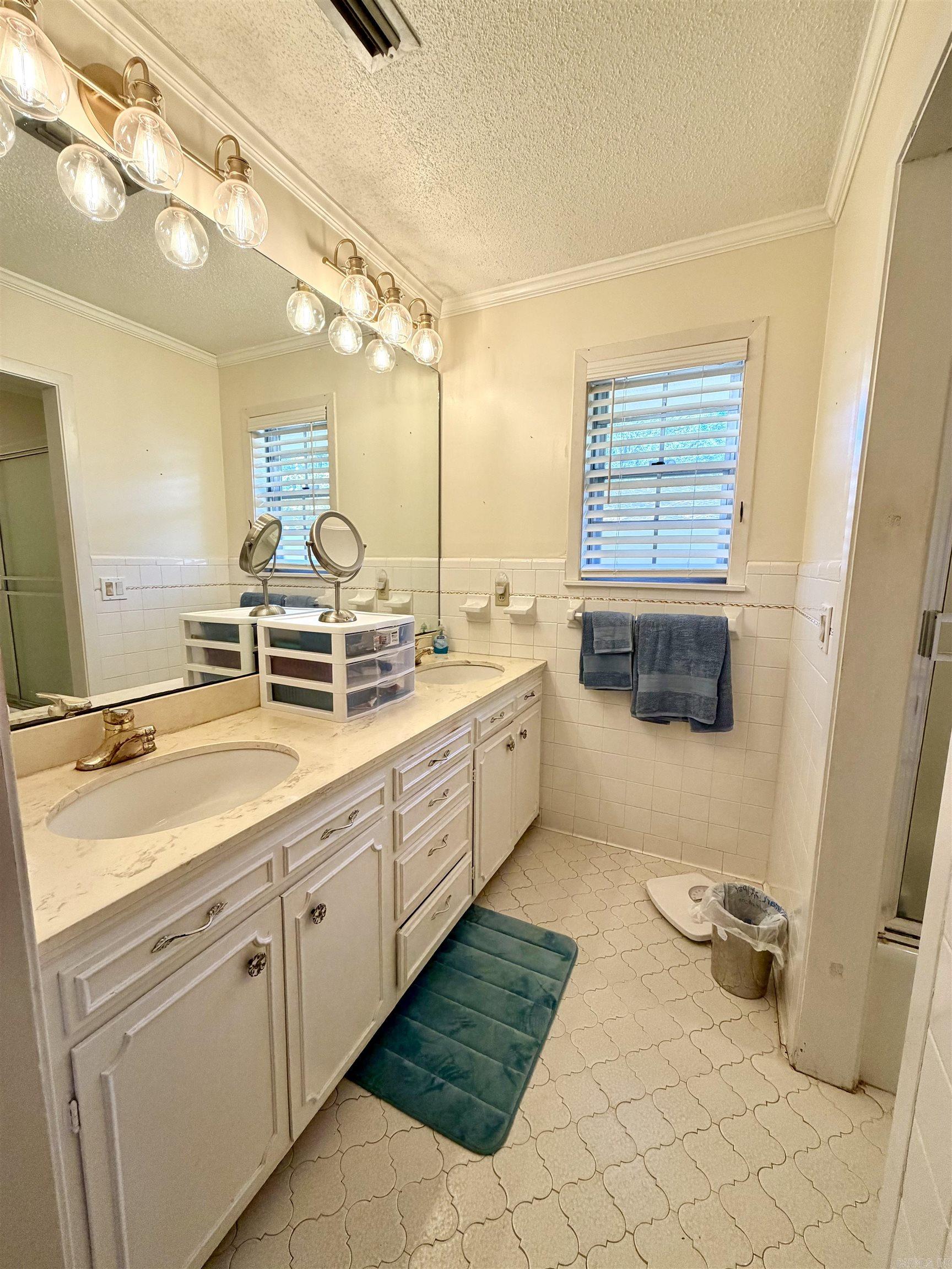 Raquet Club - Residential