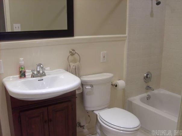 West Markham - Residential Lease