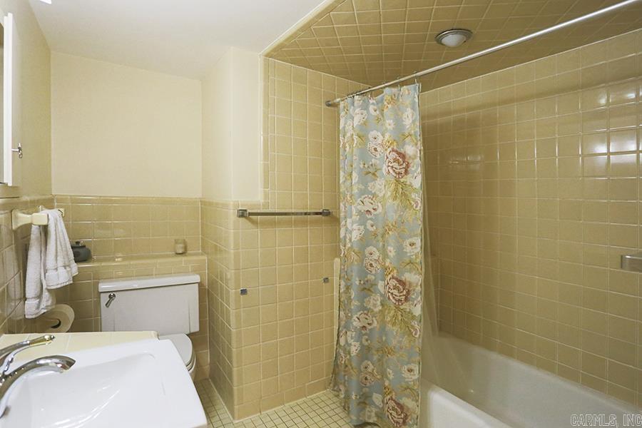 SHANNON HILLS s - Residential