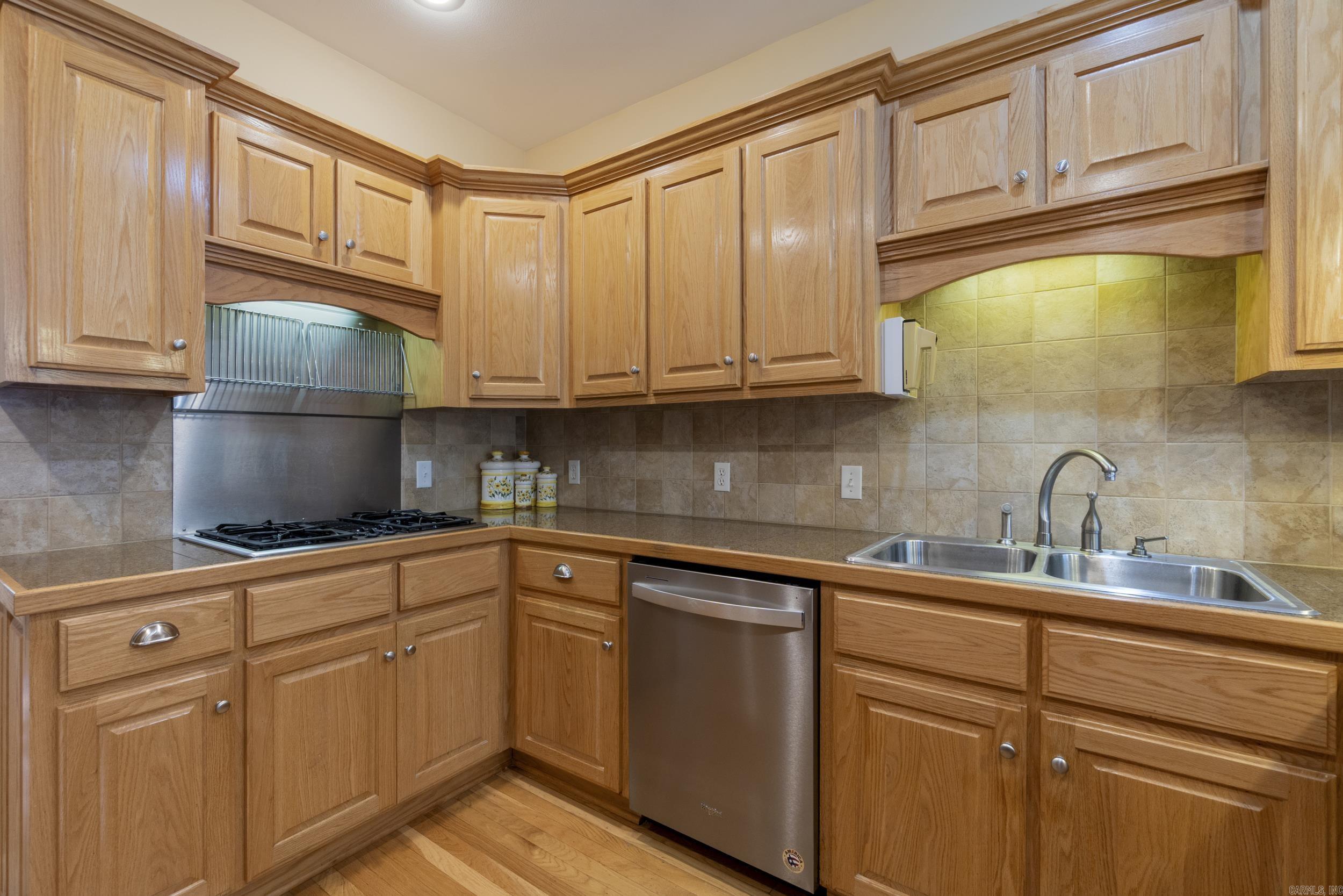 HUNTINGTON PLACE - Residential